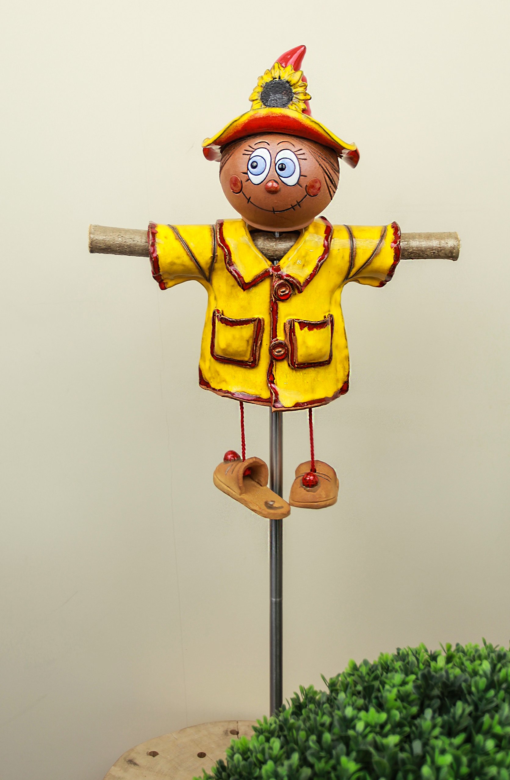 Handmade Frostproof Ceramic Scarecrow Lawn Stake - Yellow Outdoor Garden Decor Statue - Unique Gift for Gardeners (Men & Women) - Perfect for Yard, Patio & Farmhouse Decor