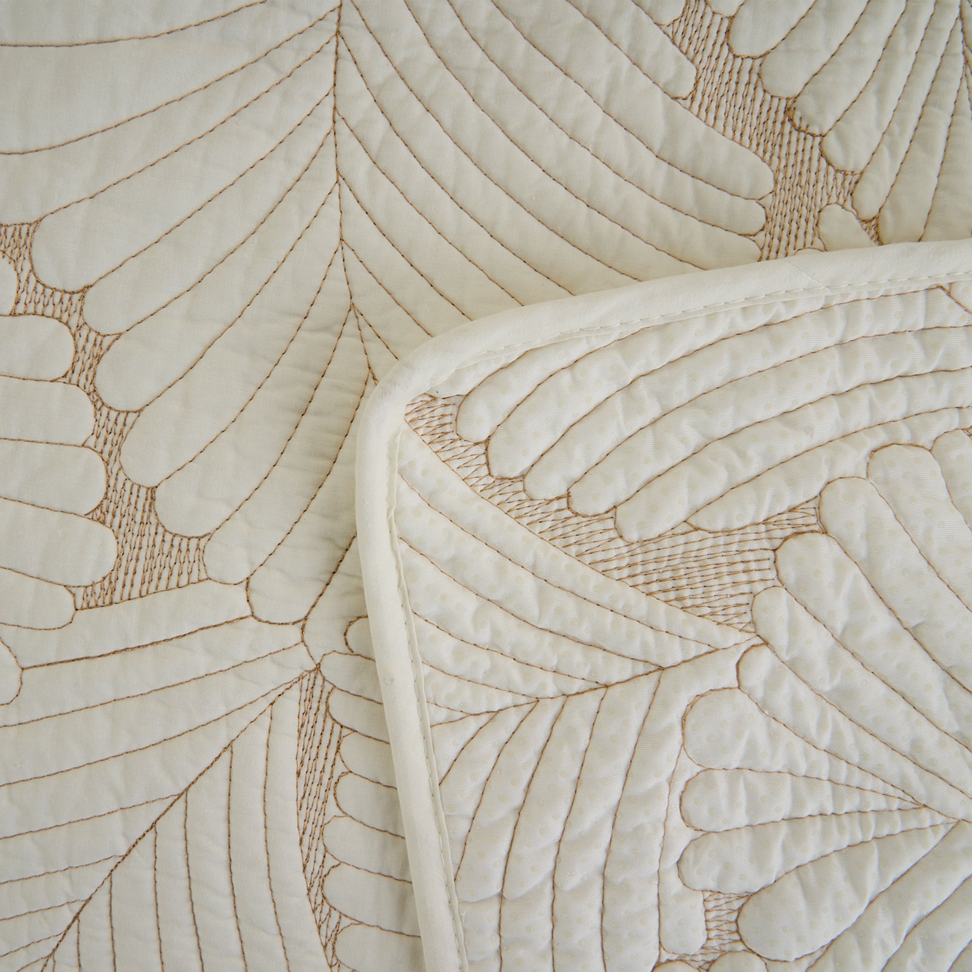 Stylish and Durable Frolicking Leaf Pattern Sofa Cover - Perfect for Living Room, Bedroom, and Home Decor