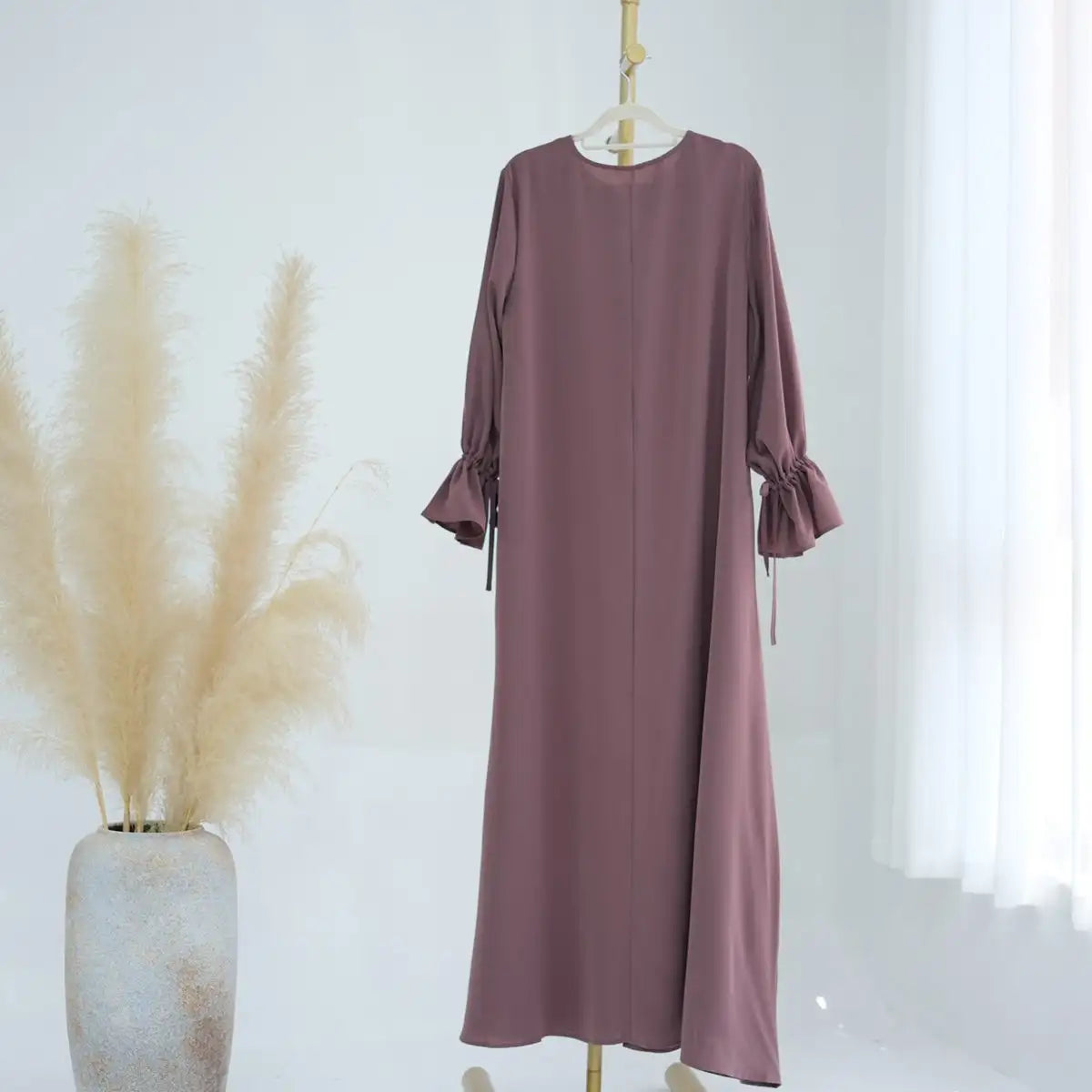 Elegant Flare Sleeve Muslim Abaya Dress for Women - Modest Islamic Prayer Dress & Daily Wear - Perfect for Mosque, Eid, Wedding & Special Occasions