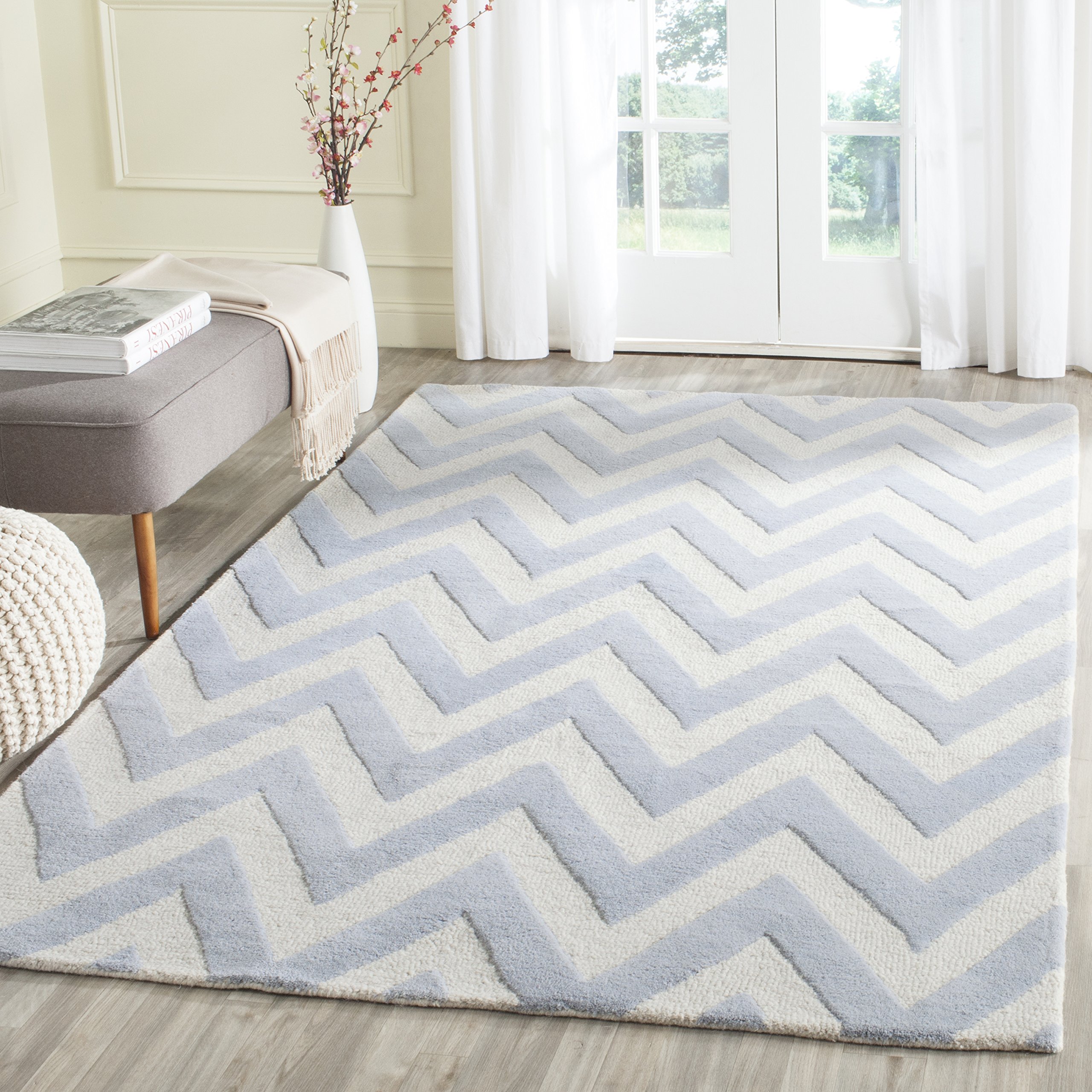 SAFAVIEH Cambridge Collection 8' x 10' Light Blue/Ivory Handmade Wool Chevron Area Rug - Premium Living Room & Bedroom Decor