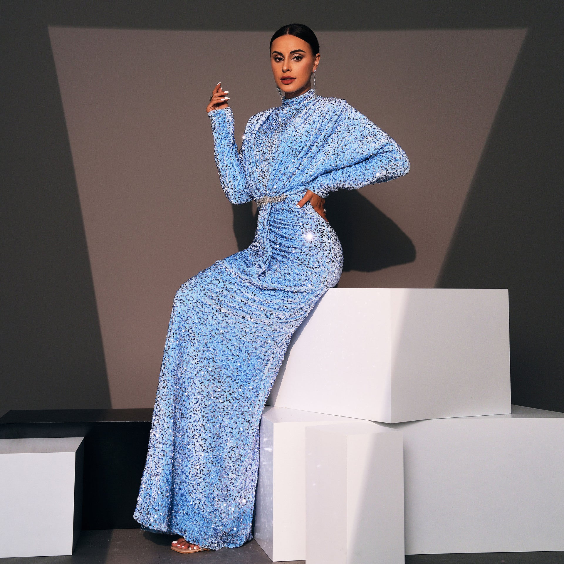 Elegant 2025 High-End Long Sleeve Sequin Evening Gown - Sexy Crew Neck Banquet Dress for Women, Perfect for Bridesmaid, Prom, Cocktail Party & Formal Occasions