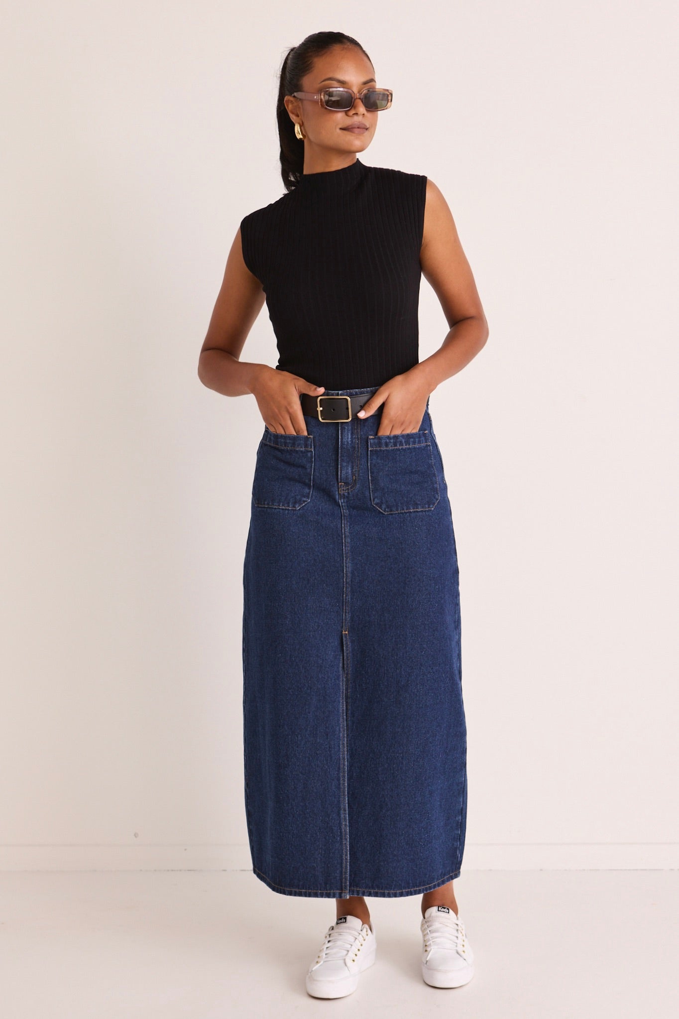 Indigo Pocket Front Denim Maxi Skirt for Women - Stylish Long Denim Skirt with Pockets, Perfect for Casual Outings, Beach Wear, and Boho Fashion
