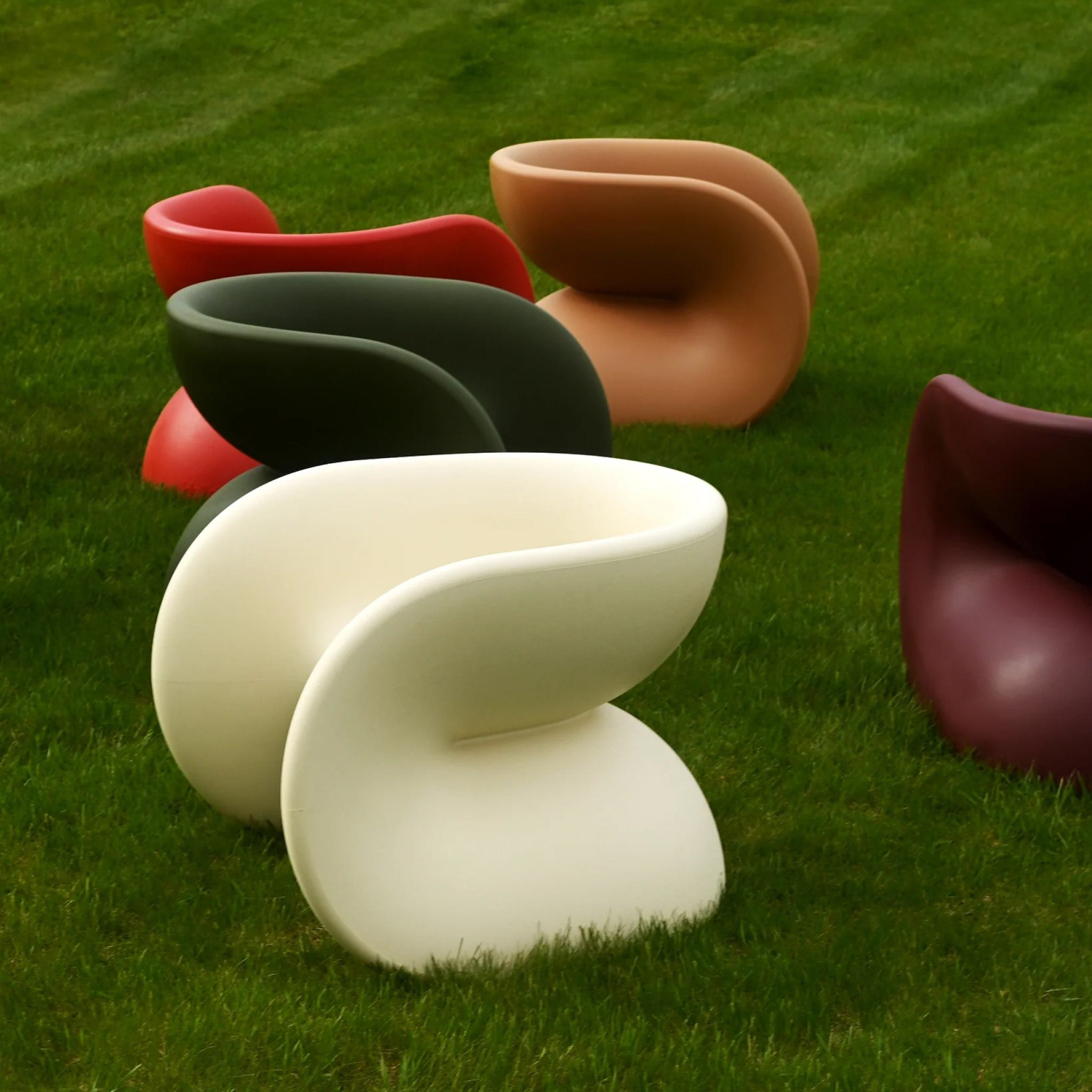 **Heller Fortune Chair in Oatmeal – Modern Mid-Century Accent Chair for Living Room, Office, or Lounge – Pre-Order Now**