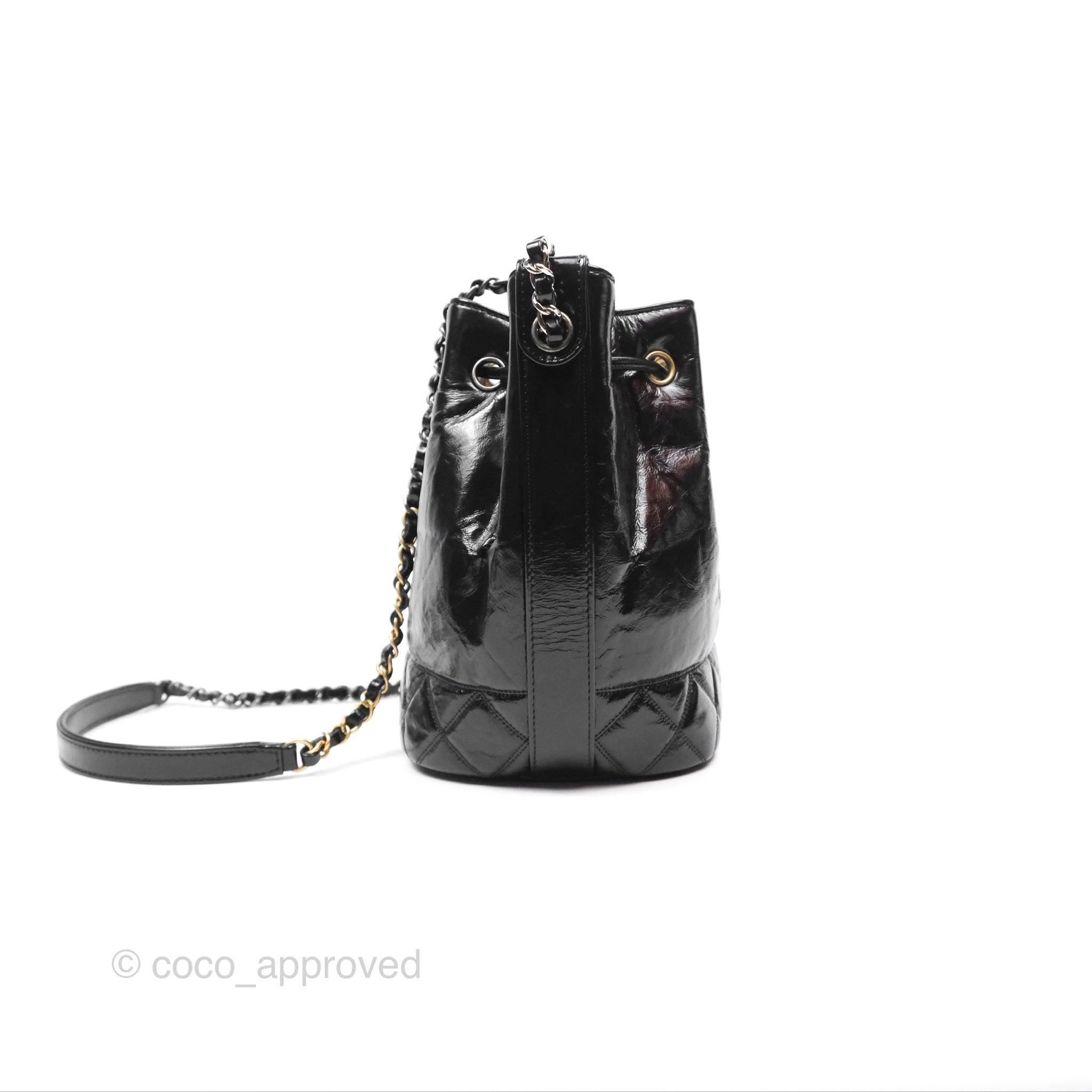 Chanel CC Drawstring Bucket Bag in Black Shiny Aged Calfskin Leather - Luxury Crossbody Purse for Women, Perfect for Date Night & Travel Accessories