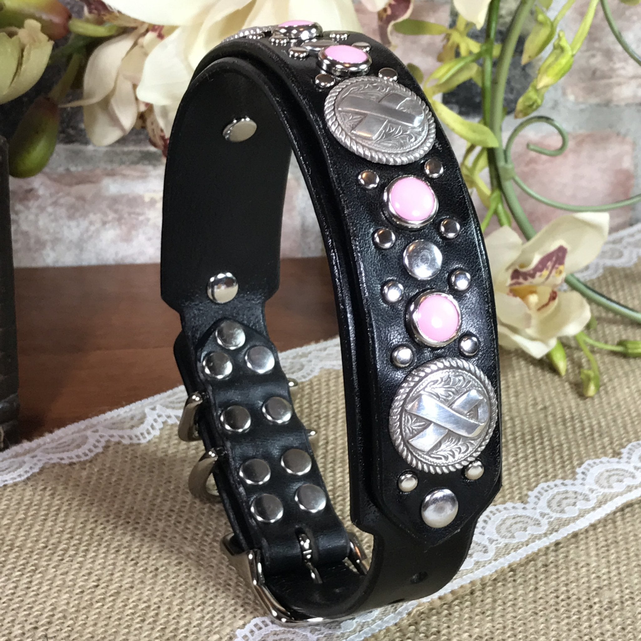 Premium Leather Dog Collar with Adjustable Ribbon Design - Durable & Stylish Pet Collar for Small & Medium Dogs - Perfect for Walks, Training & Fashion Accessories