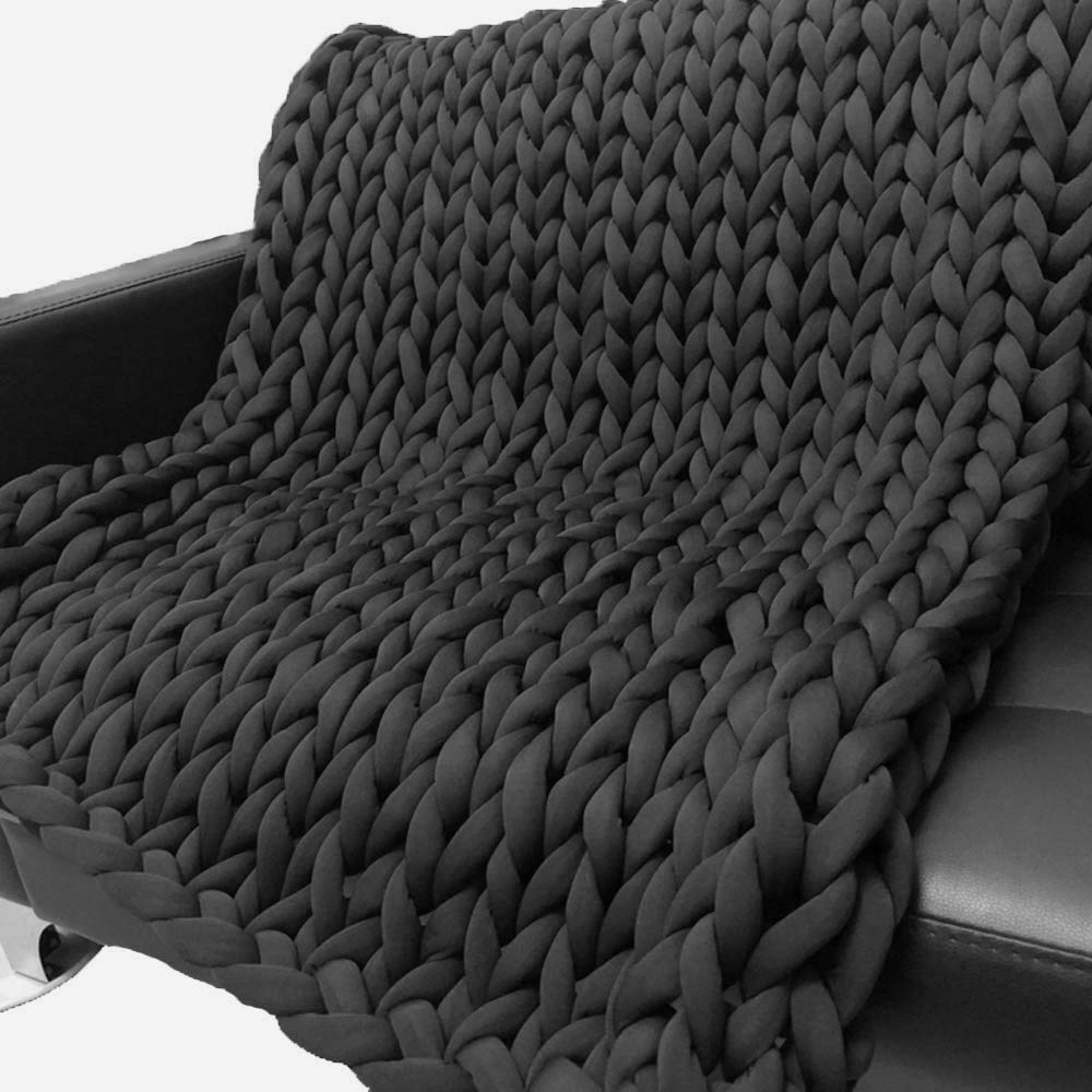 Clootess Chunky Braid Cotton Yarn for Arm Knitting - 8 lbs Black, Machine Washable - Perfect for DIY Throw Blankets, Pet Beds & Handmade Crafts