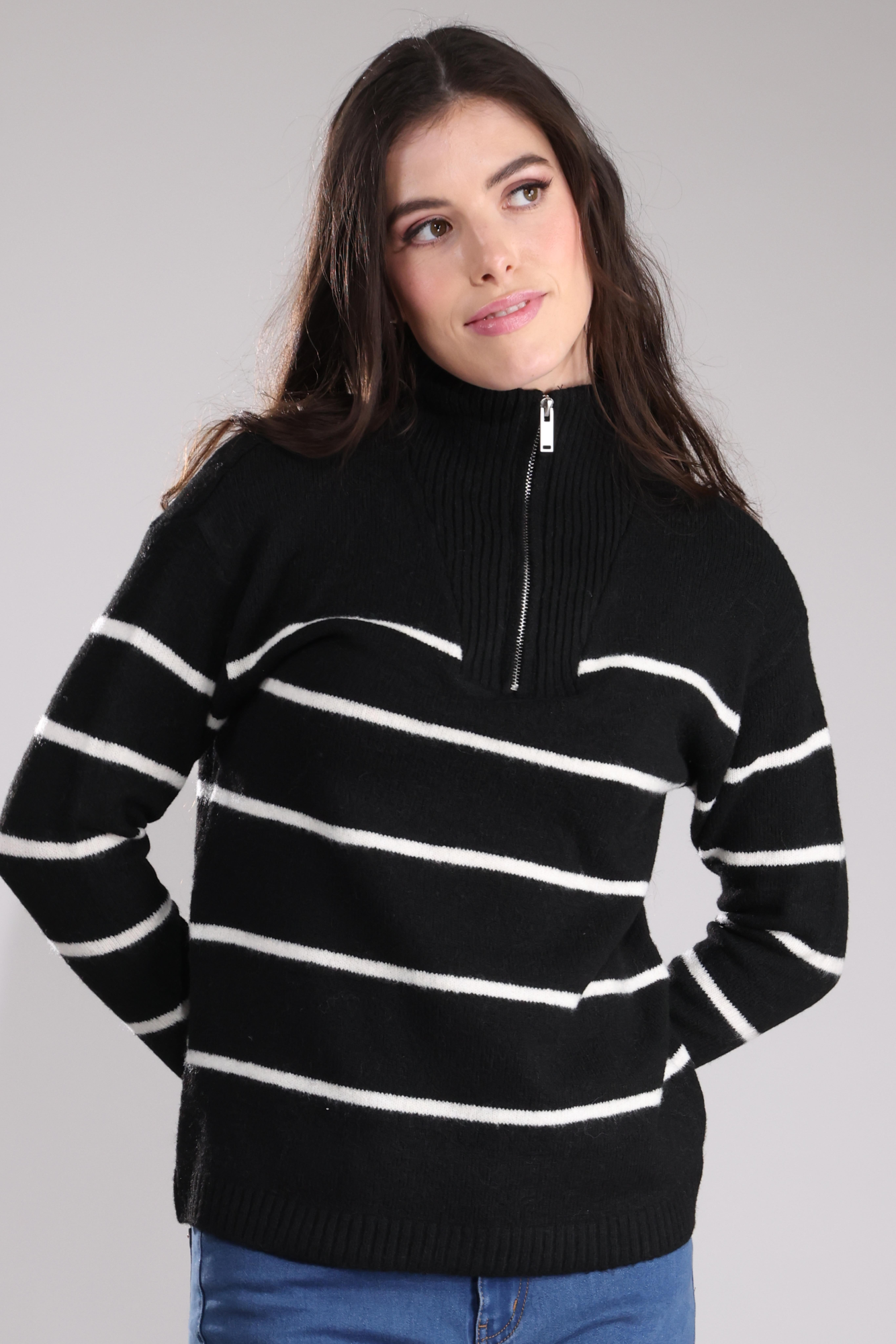 Women's Chunky Knit Jumper Sweater - Soft Winter Pullover in Black/Ivory | 6875B1 | Cozy Outfit for Casual Wear & Holiday Gatherings