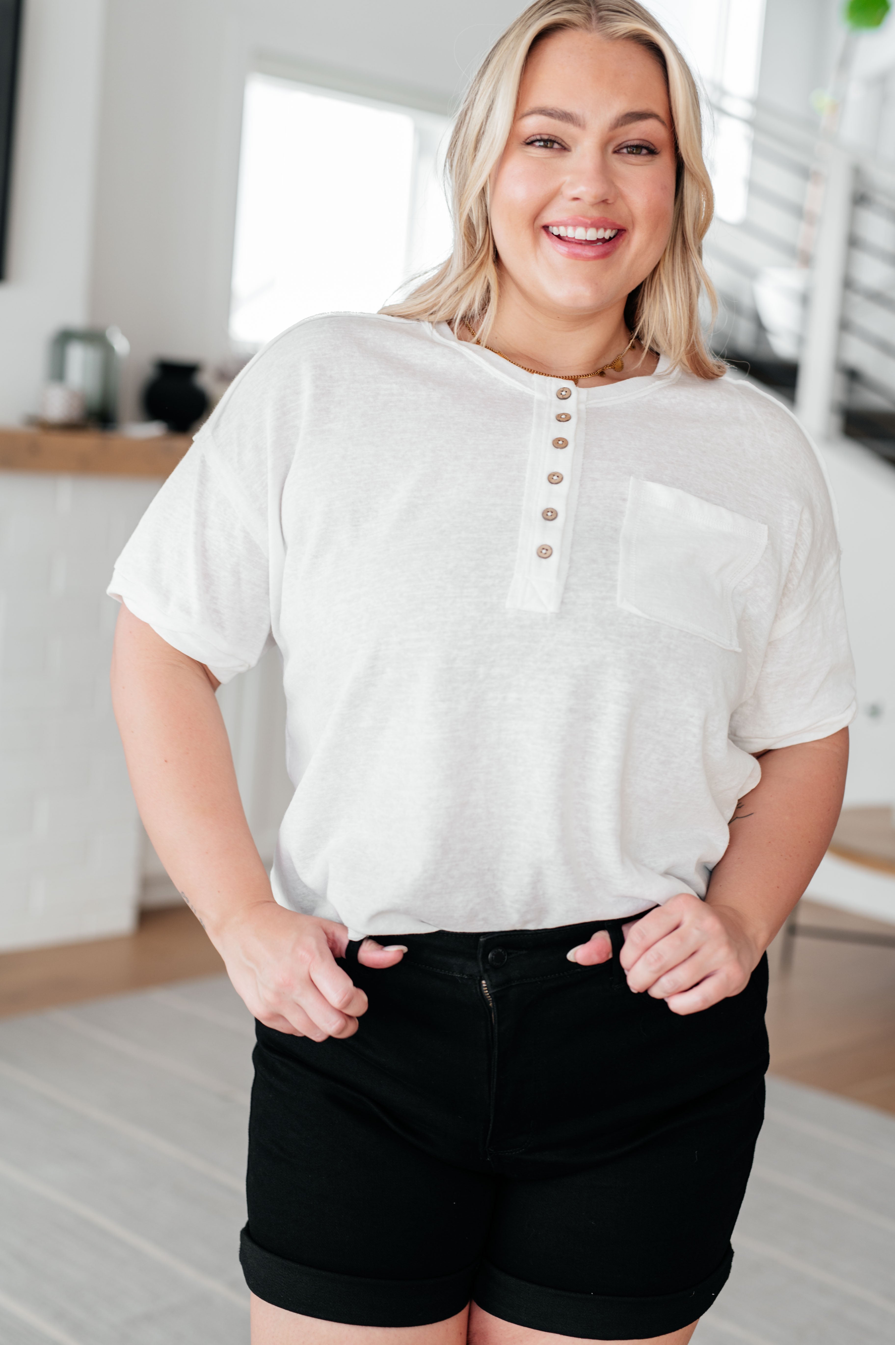 Stylish Hipster Henley Top for Men & Women - Trendy Casual Button-Up Shirt for Everyday Wear | Perfect for Outdoors, Dates & Relaxing