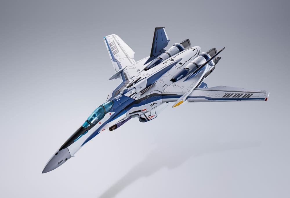 Bandai DX Chogokin Macross VF-25 Messiah Valkyrie Worldwide Anniversary Edition - Premium Collectible Anime Action Figure for Display & Gifting | Perfect for Anime Fans & Model Collectors