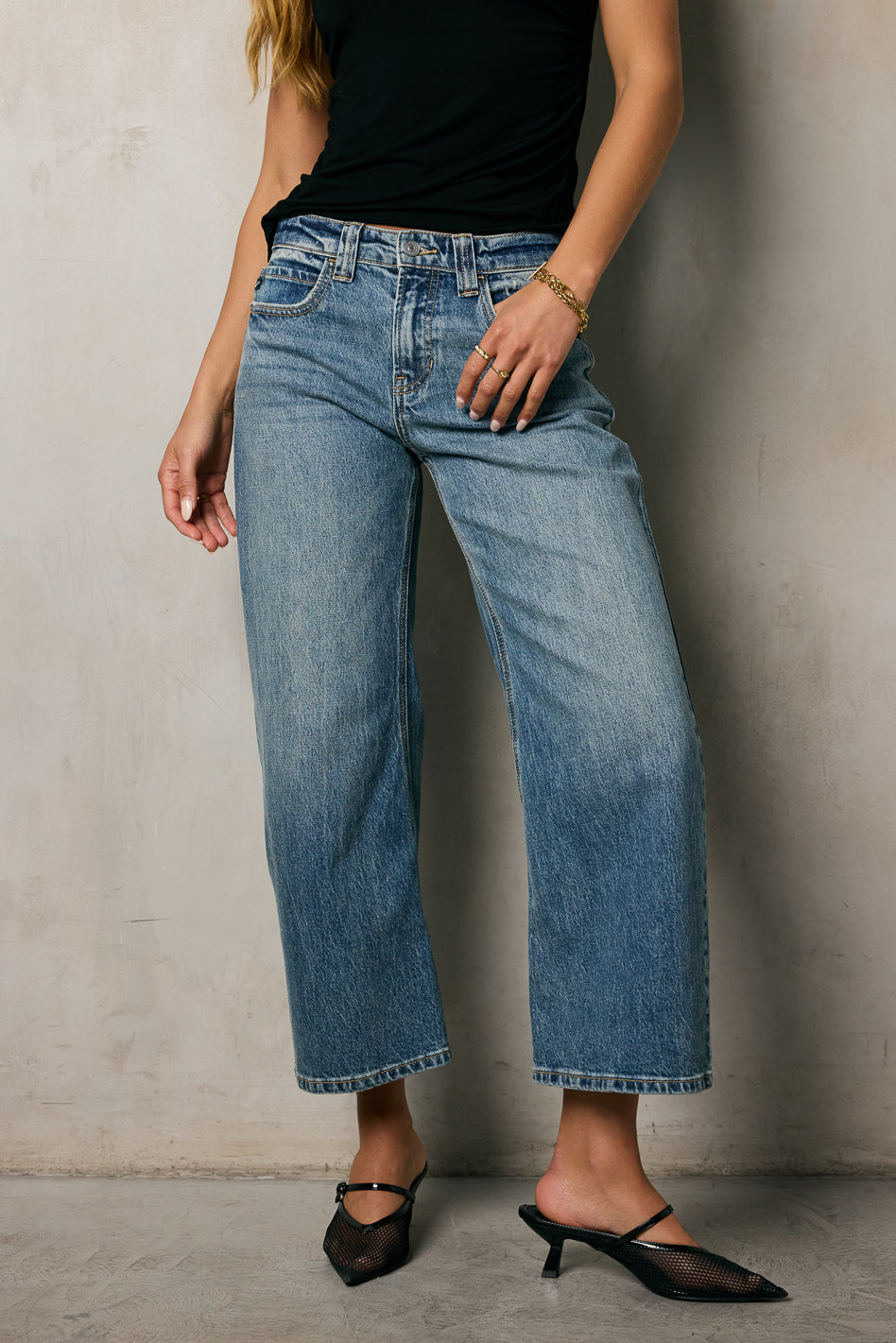 Kenny Loose Fit Barrel Jeans for Women & Men - High Waist Distressed Denim Pants - Casual Streetwear & Vintage Style (Perfect for Everyday Wear, Parties & Fashion Outfits)
