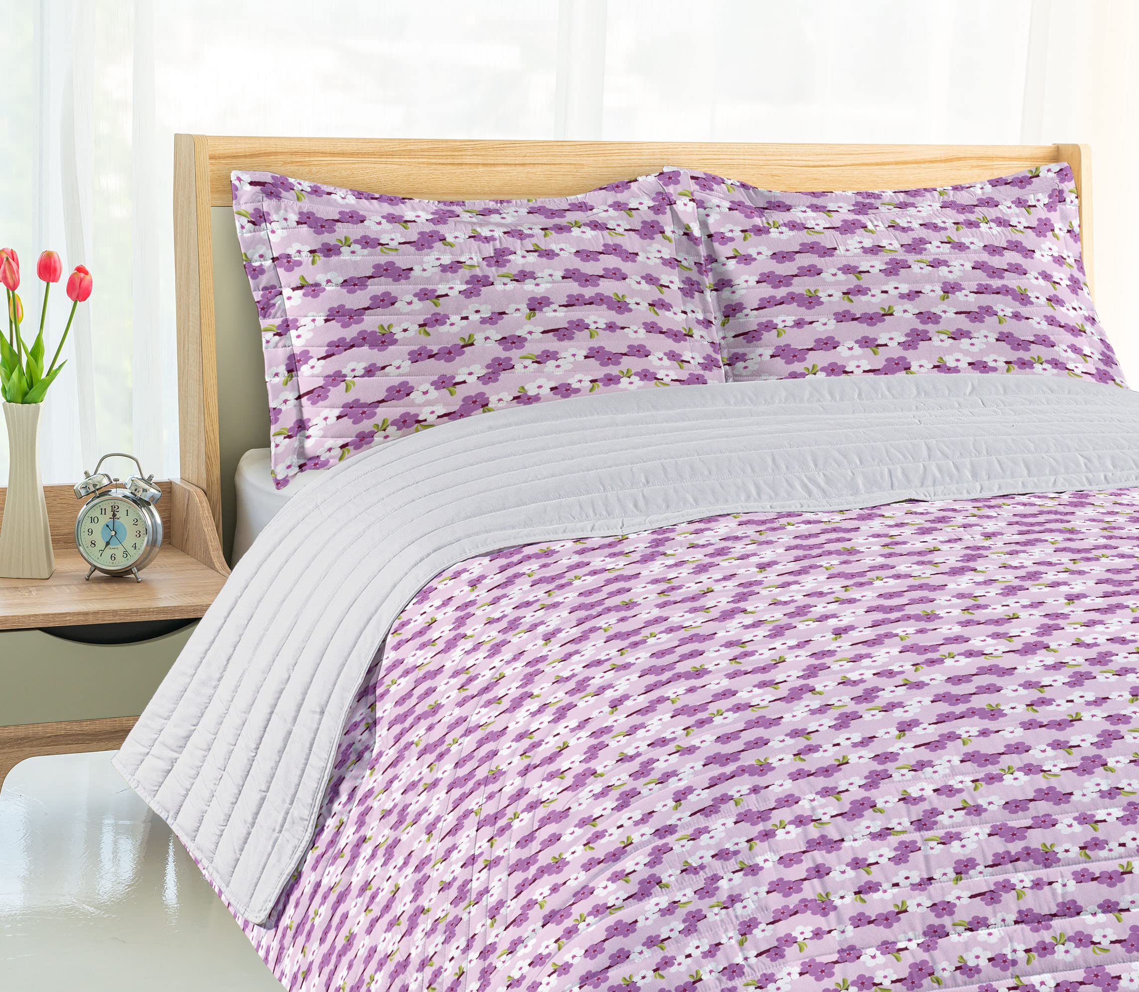 Ambesonne Japanese Microfiber Bedspread Set - Cherry Blossom Sakura Tree Design with Horizontal Branches, Soft Queen Size Bedding Set Includes Pillow Shams & Comforter in Lilac White Green | Perfect for Spring Bedroom Decor, Asian-Inspired Home Styling