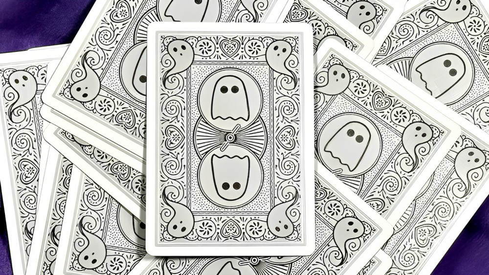 Bicycle Boo Halloween Playing Cards - Spooky Themed Deck for Magic Tricks, Poker & Game Nights - Perfect for Parties, Gifts & Collectors