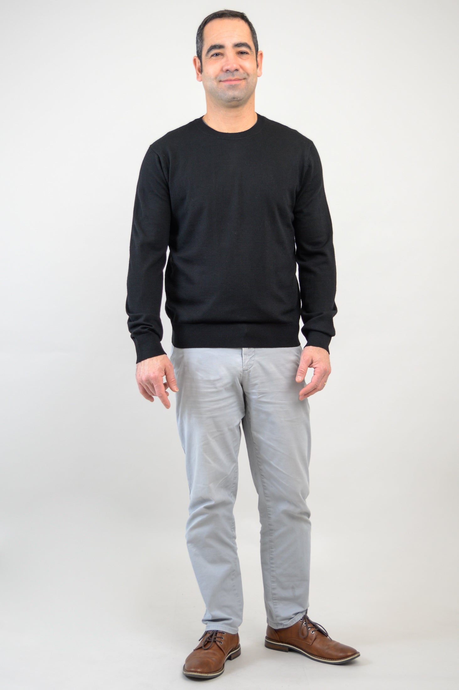 Premium Fraser Sweater for Men & Women - 100% Merino Wool, Soft & Warm Winter Pullover in Black - Perfect for Office, Travel & Outdoor Activities