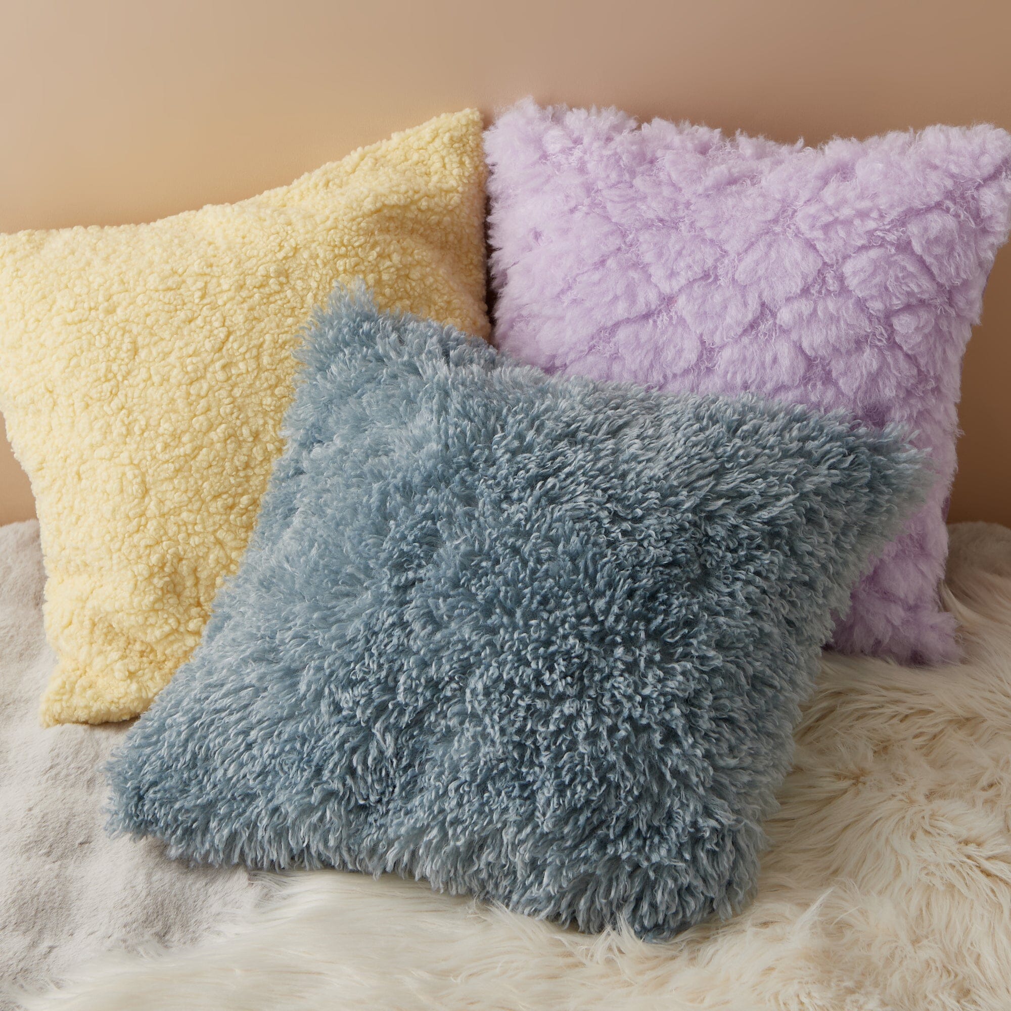 Premium 450x450 Boa Cushion Cover - Soft Light Yellow Pillow Case for Sofa, Bed & Home Decor - Breathable & Washable Fabric - Perfect for Living Room, Bedroom & Nursery