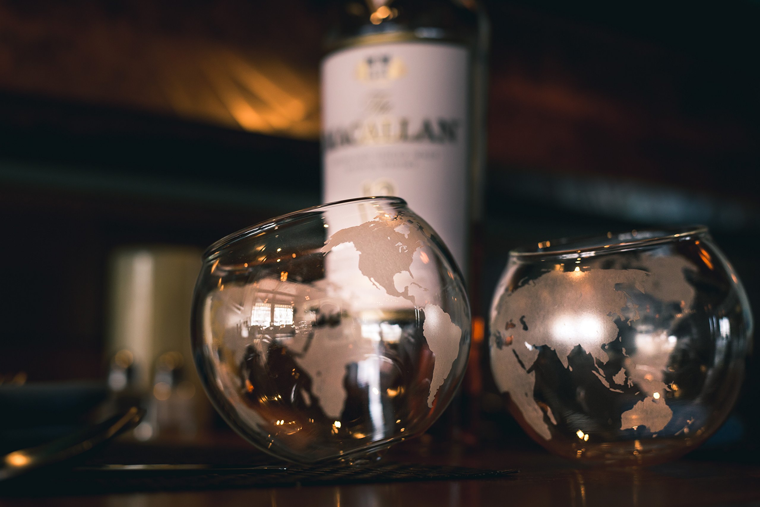 Etched Globe Whiskey Glasses Set of 8 - 10oz Rocks Glasses for Bourbon, Scotch, Rum & Tequila - Unique Old Fashioned Cocktail Glasses - Perfect Whiskey Gift Set & Bar Decor for Home, Parties & Gifts