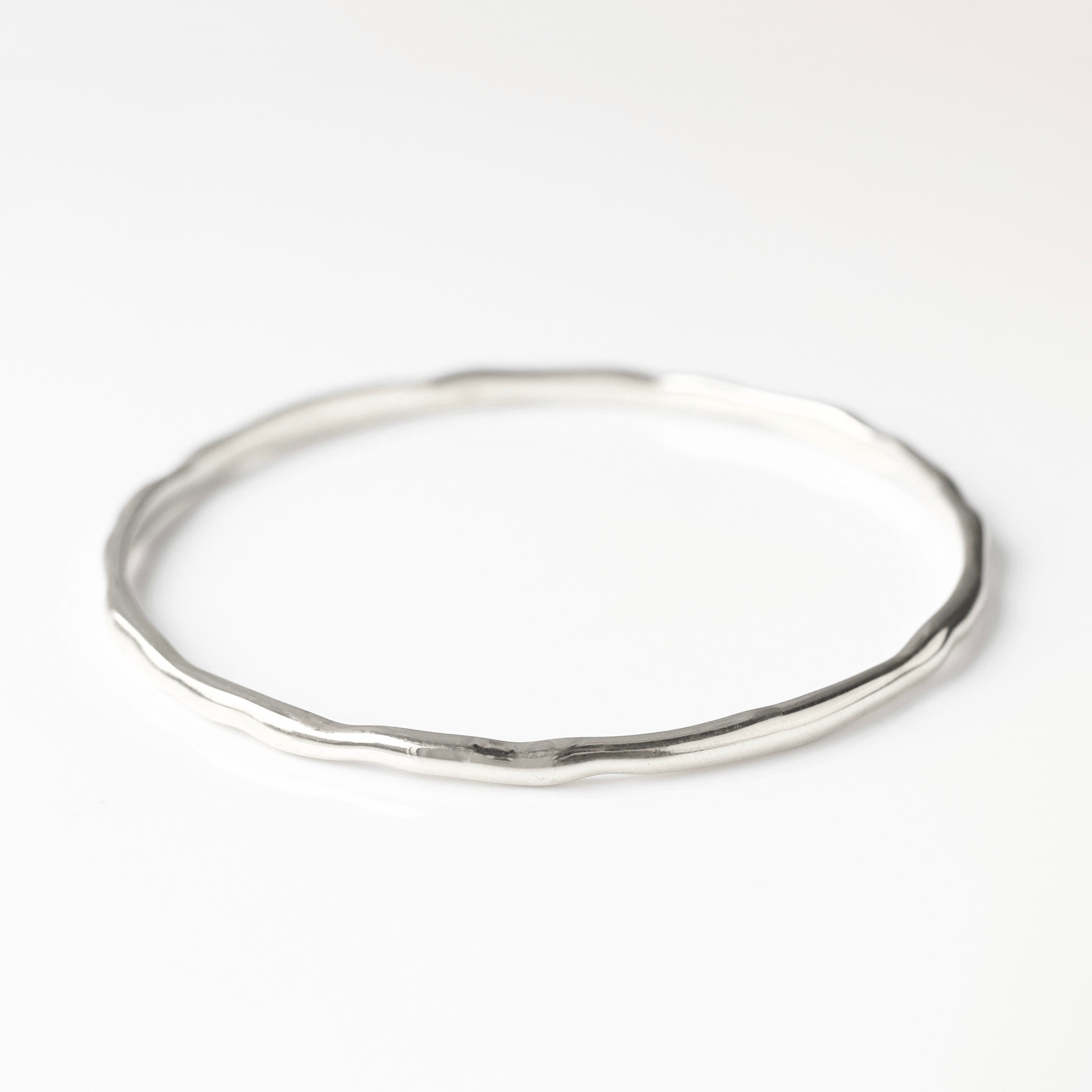 Molten Skinny Bangle Bracelet for Women - Minimalist Gold & Silver Stackable Cuff - Perfect for Everyday Wear, Layering & Special Occasions