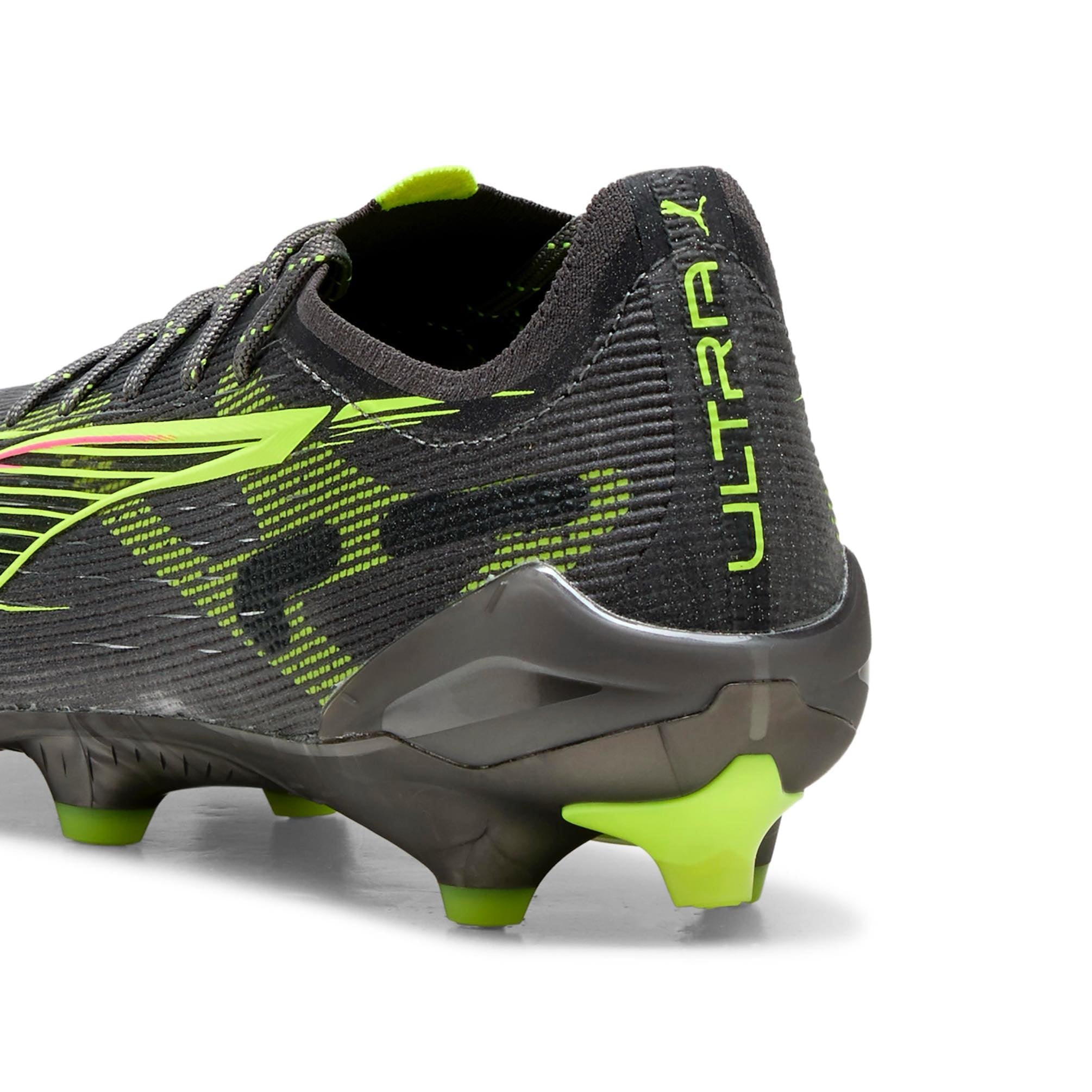 PUMA ULTRA 5 Ultimate FG Soccer Cleats - Lightweight Football Shoes for Men with Dynamic Motion System - Perfect for Professional Matches & Training Sessions