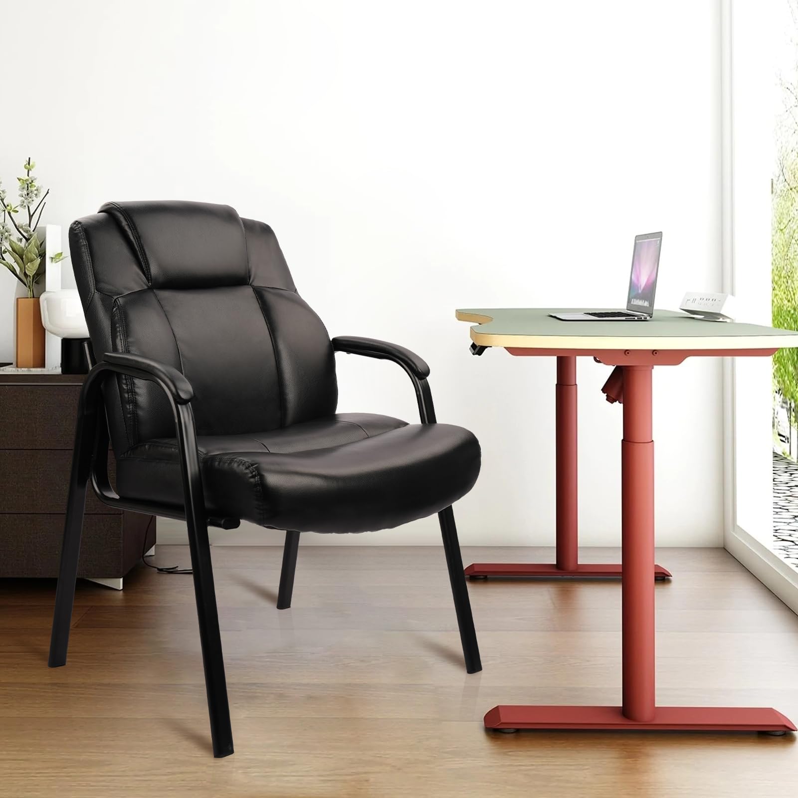 CLATINA 500 LBS Capacity Big & Tall Heavy Duty Guest Chair - Wide Leather Reception Chair with Padded Armrests, No Wheels - Executive Office Desk Chair for Conference, Meeting, Waiting Room & Home Use - Perfect for Corporate Offices, Reception Areas and Home Offices - Black
