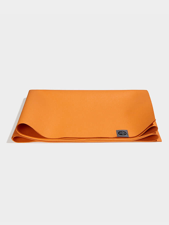 Manduka eKO SuperLite Travel Yoga Mat 1.5mm - Eco-Friendly & Lightweight for Yoga, Pilates & Travel - Perfect for Home, Studio & Outdoor Workouts