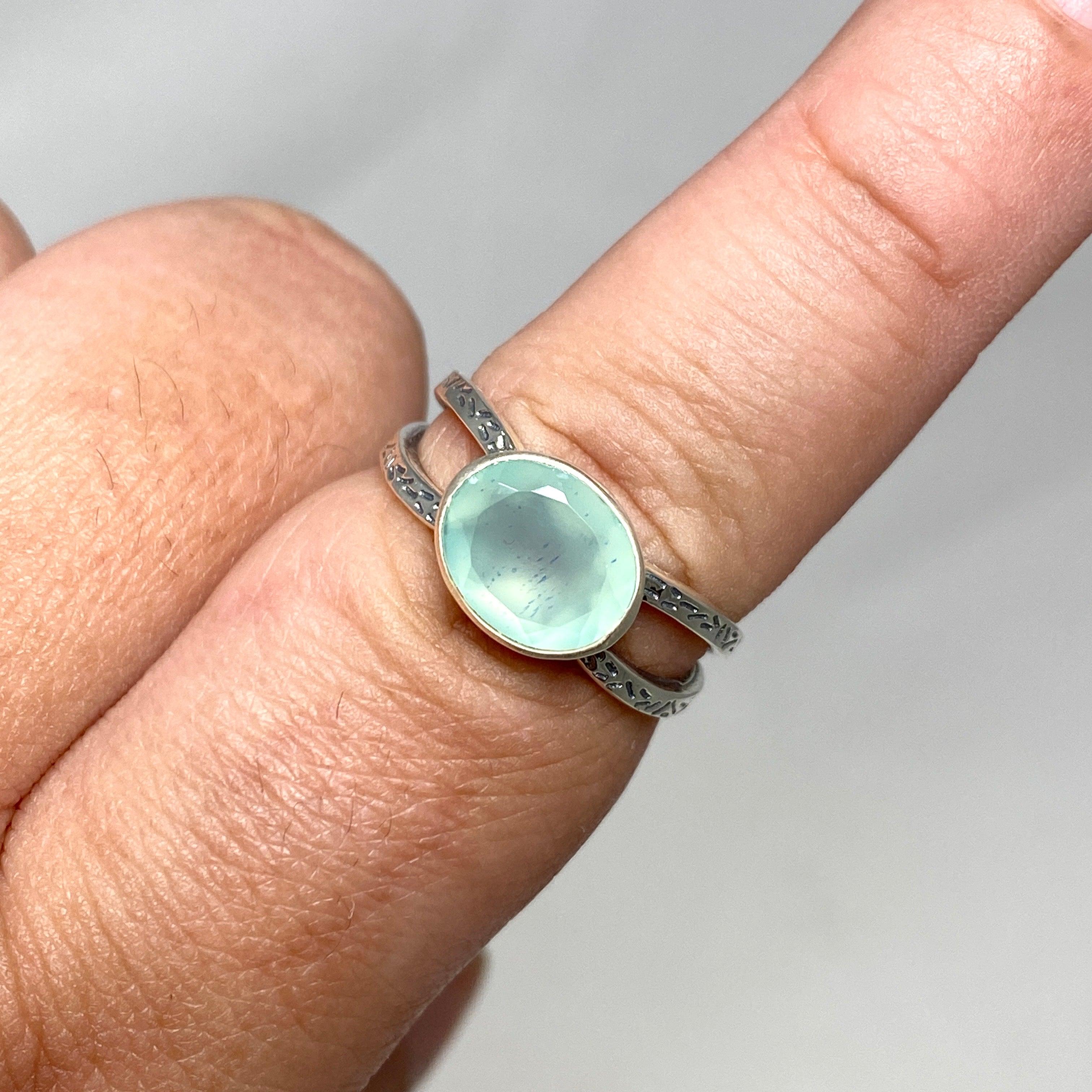 Aqua Chalcedony Faceted Oval Split Band Ring for Women - Elegant Decorative Jewelry R3861 | Perfect for Weddings, Parties & Everyday Wear