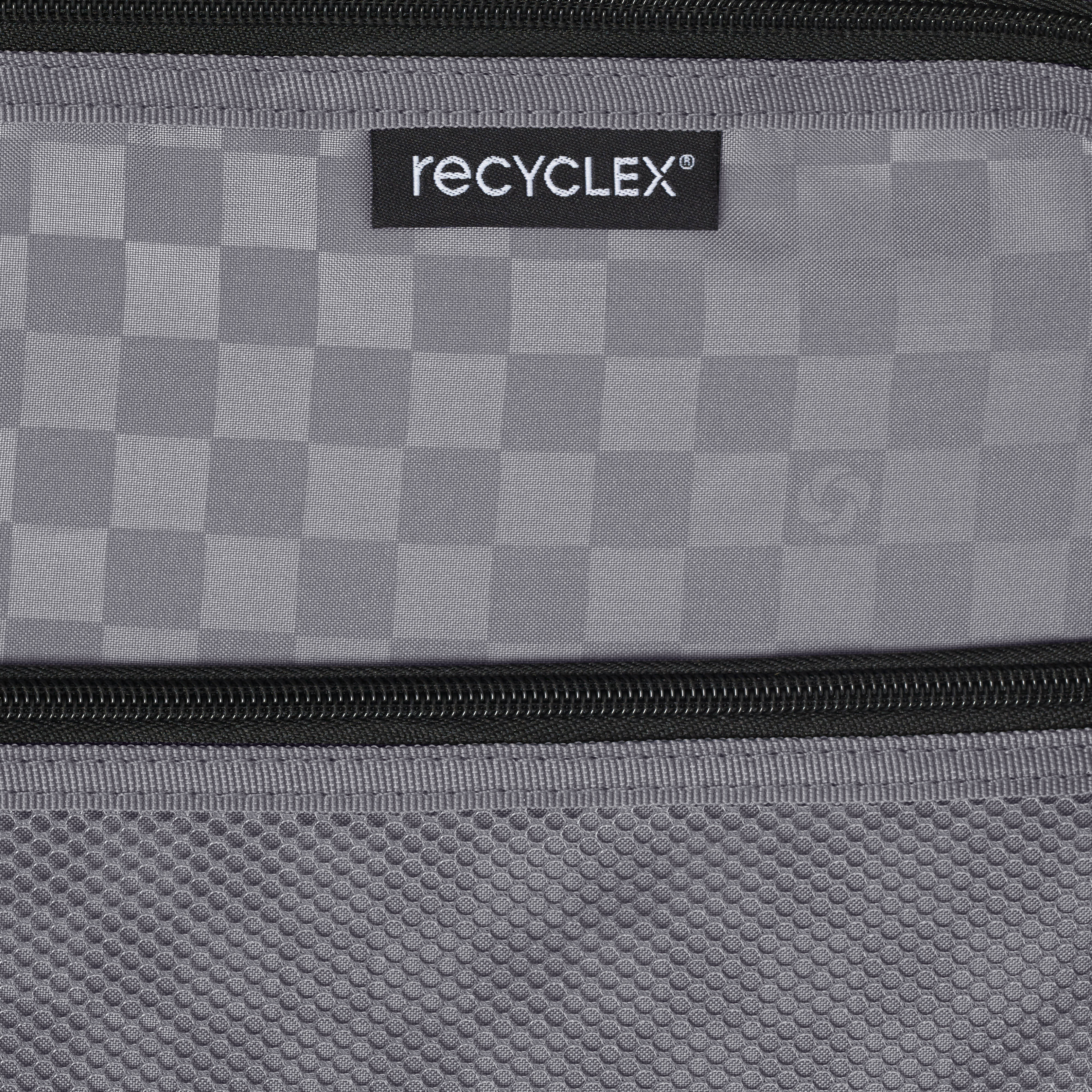 Samsonite Sirocco Expandable Spinner Luggage 24