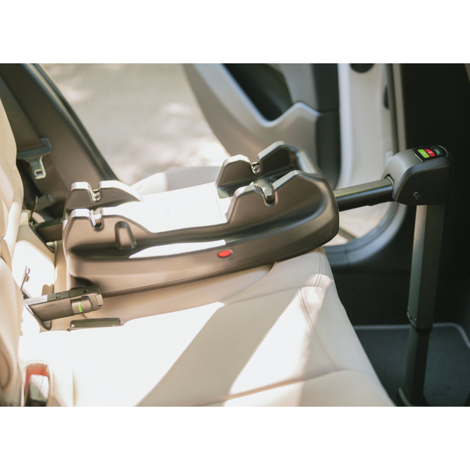 Nuna Tavo Pets Vehicle Base for Maeve™ Pet Car Seat - Secure & Comfortable Travel Solution for Small Dogs & Cats in Cars