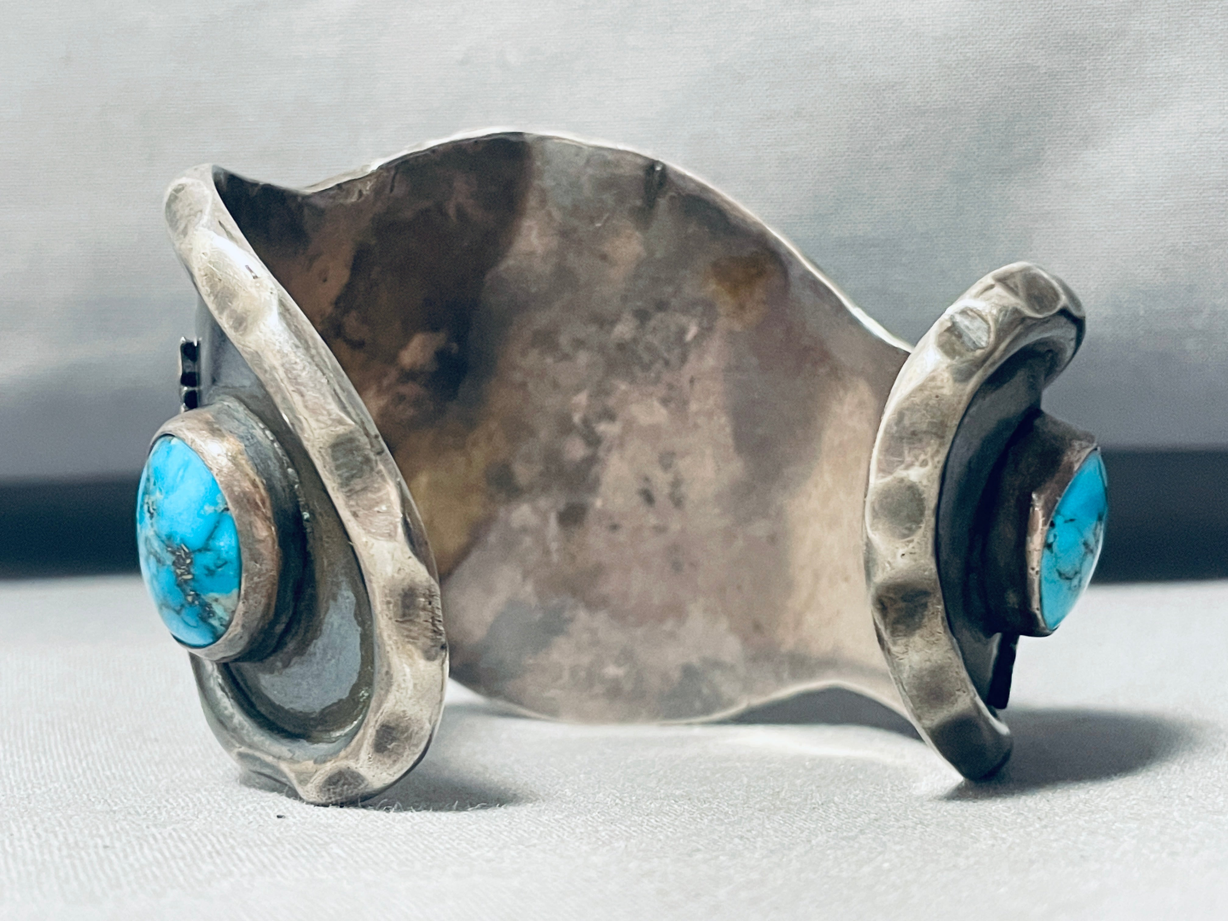 115 Grams Mens Vintage Native American Navajo Turquoise Sterling Silver Bracelet