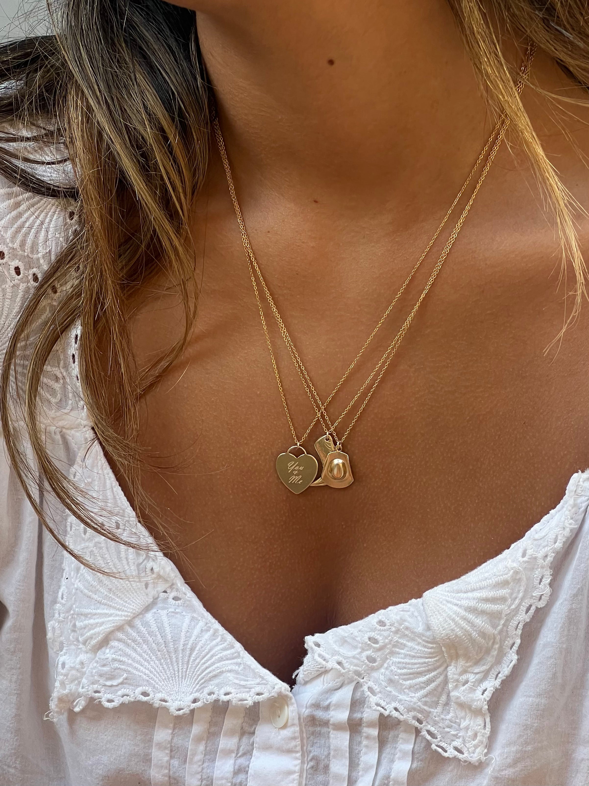 Heart Engraved Necklace for Women - Personalized Love Pendant Jewelry Gift for Her - Perfect for Anniversaries, Valentine's Day & Romantic Occasions