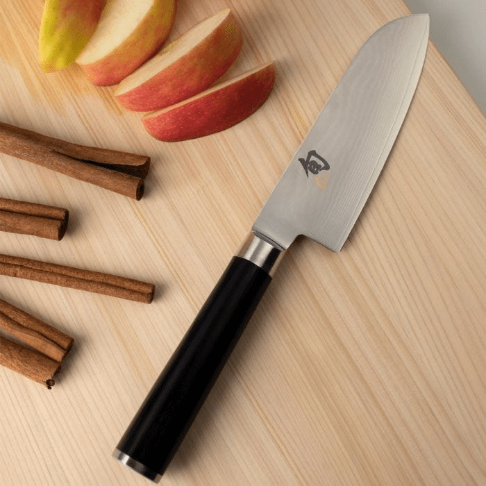 Shun Classic 5.5 Inch Santoku Knife - Japanese High-Carbon Stainless Steel Kitchen Knife for Slicing, Dicing & Mincing - Perfect for Home Chefs & Professional Cooking