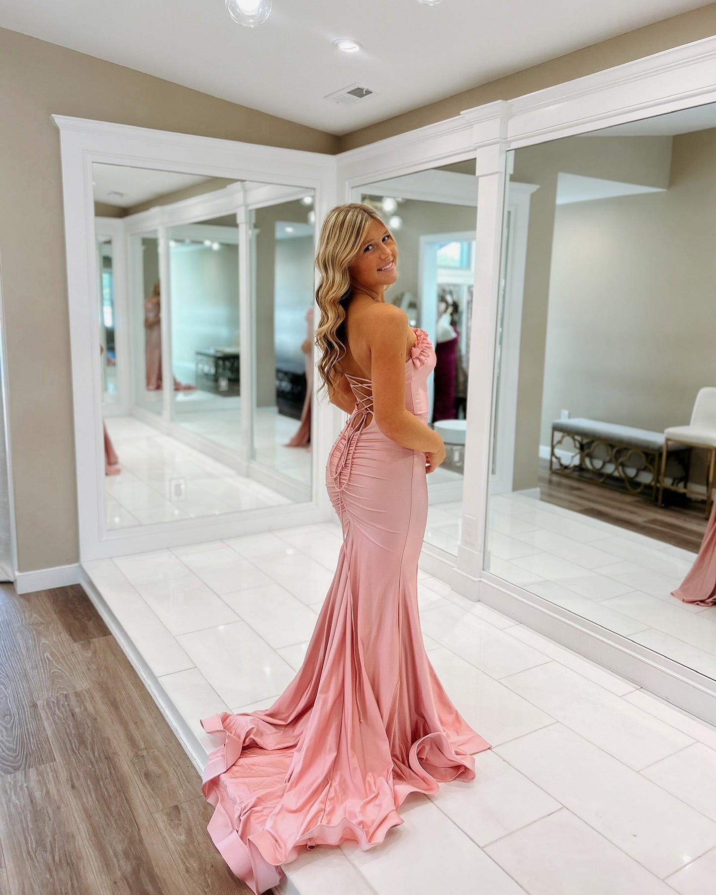 Elegant Mermaid Pink Slit Prom Dress - Satin Formal Evening Gown for Women - Perfect for Homecoming, Prom Night & Special Occasions