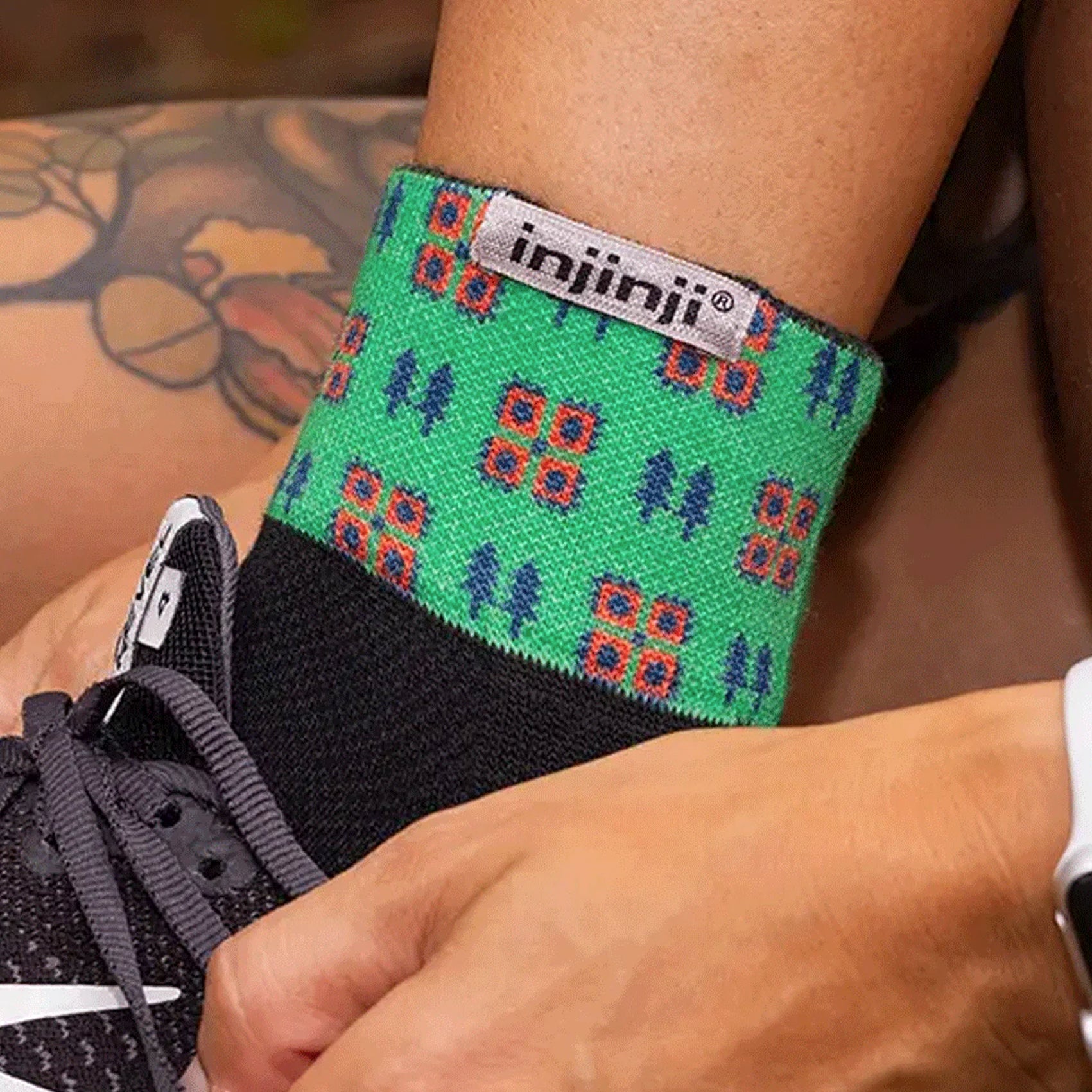 Injinji Trail Artist Designed Mini Crew Socks for Women - Breathable Toe Socks for Hiking, Running & Outdoor Activities