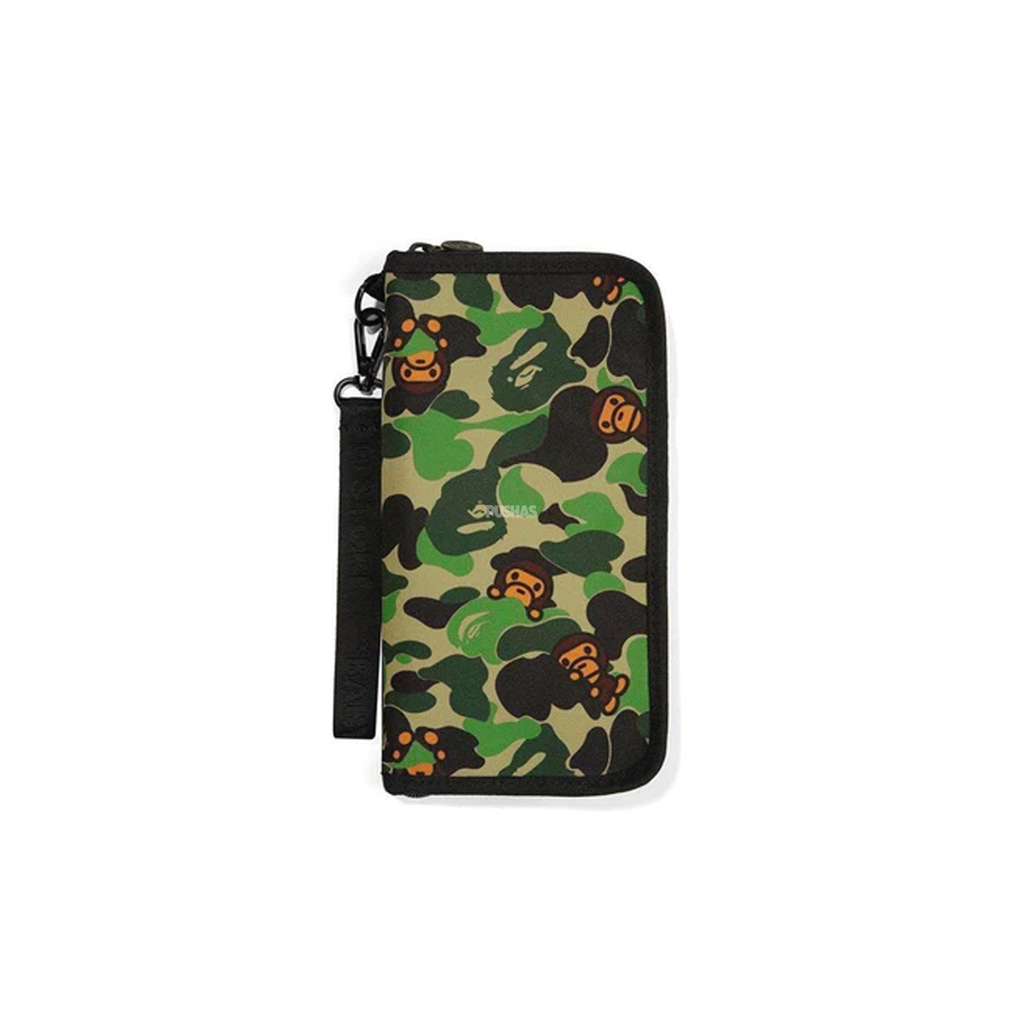 BAPE Camo Exclusive Wallet - Stylish Men's Accessory for Everyday Use & Streetwear Fashion