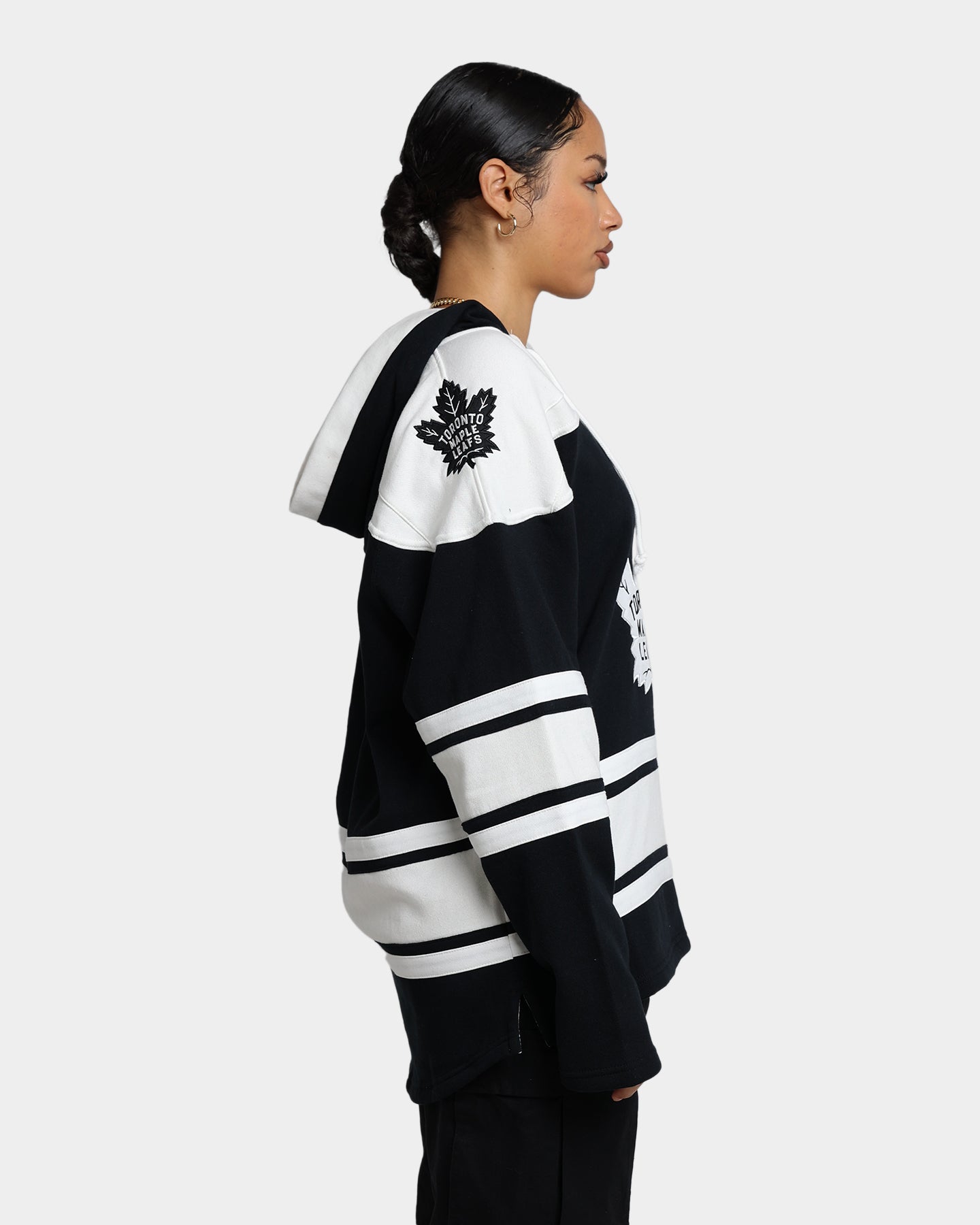 47 Brand Toronto Maple Leafs Superior Lacer Hoodie - Men's NHL Hockey Pullover Sweatshirt - Jet Black - Warm Winter Casual Wear for Fans & Street Style
