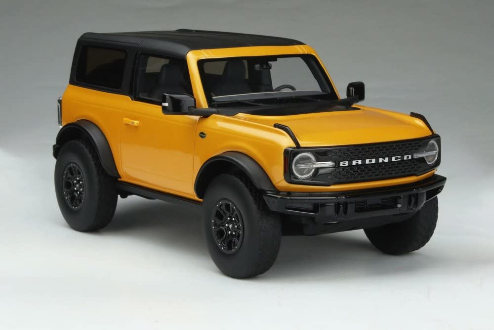 2021 Ford Bronco Wildtrak 1/18 Scale Diecast Model Car - Cyber Orange Metallic Collectible by GT Spirit | Perfect for Car Enthusiasts, Display Shelves & Gift Giving