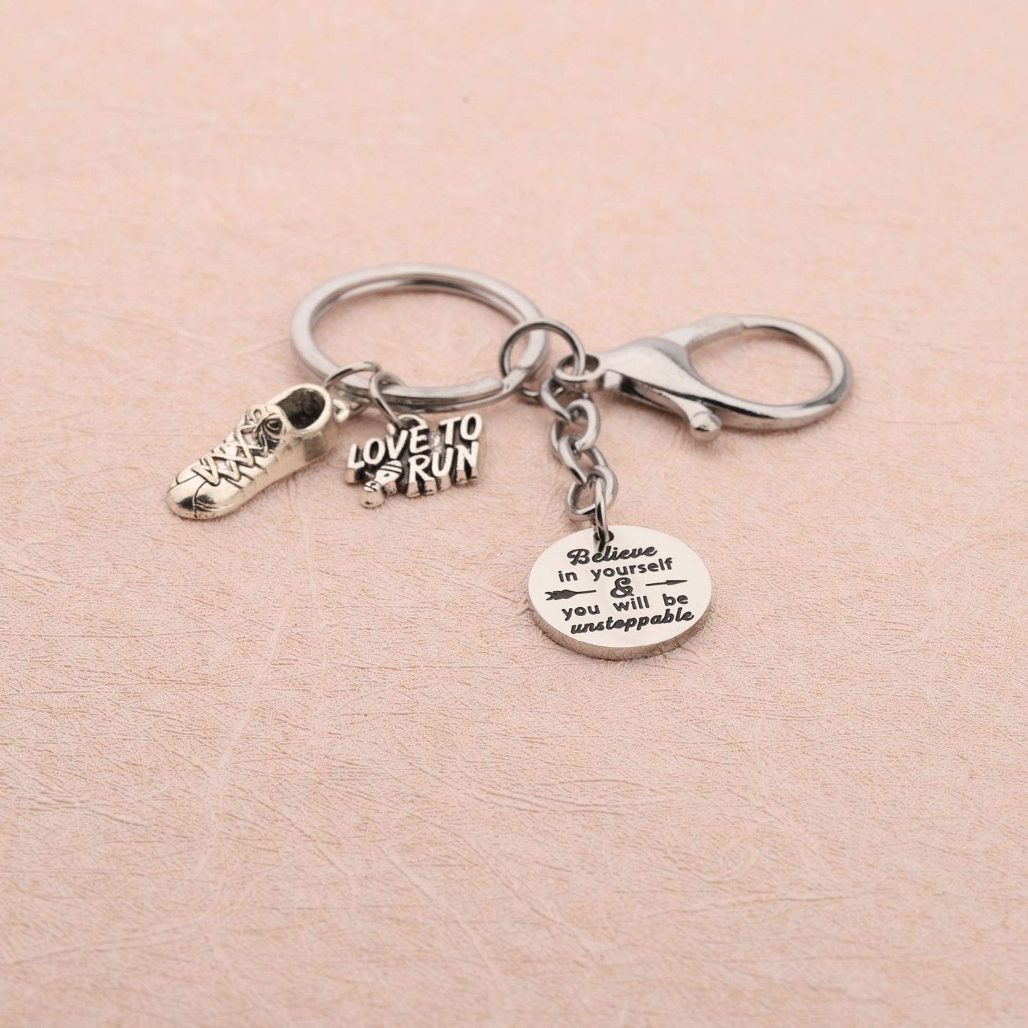 FUSTMW Runner Keychain - Marathon Jewelry Gift for Runners - Perfect for Race Day, Training Motivation & Finisher Celebrations