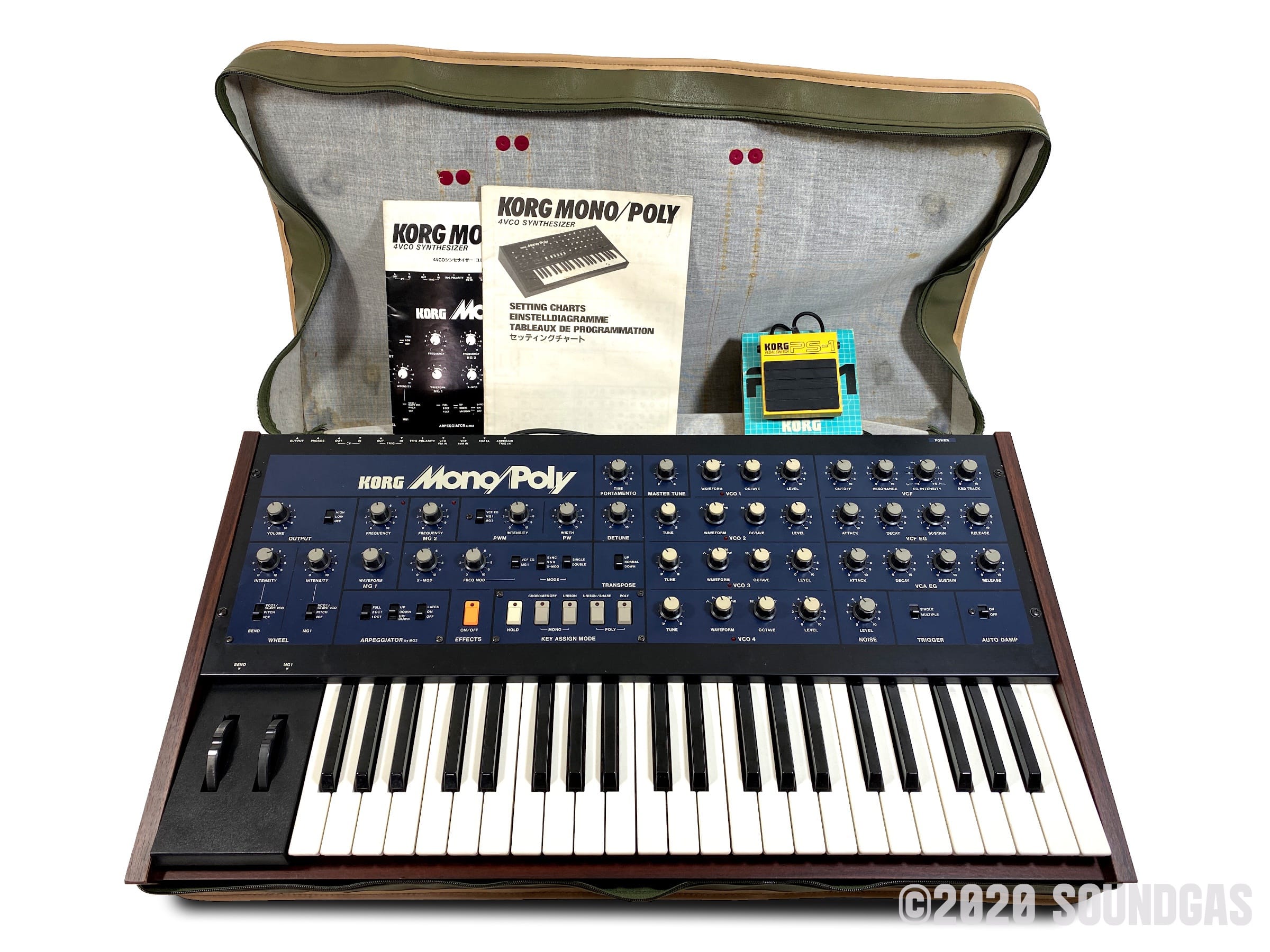 Korg Mono/Poly MP-4 Analog Synthesizer - Vintage 4-Voice Polyphonic Keyboard for Music Production & Live Performance - Perfect for Studio Recording, Electronic Music & Retro Sound Design