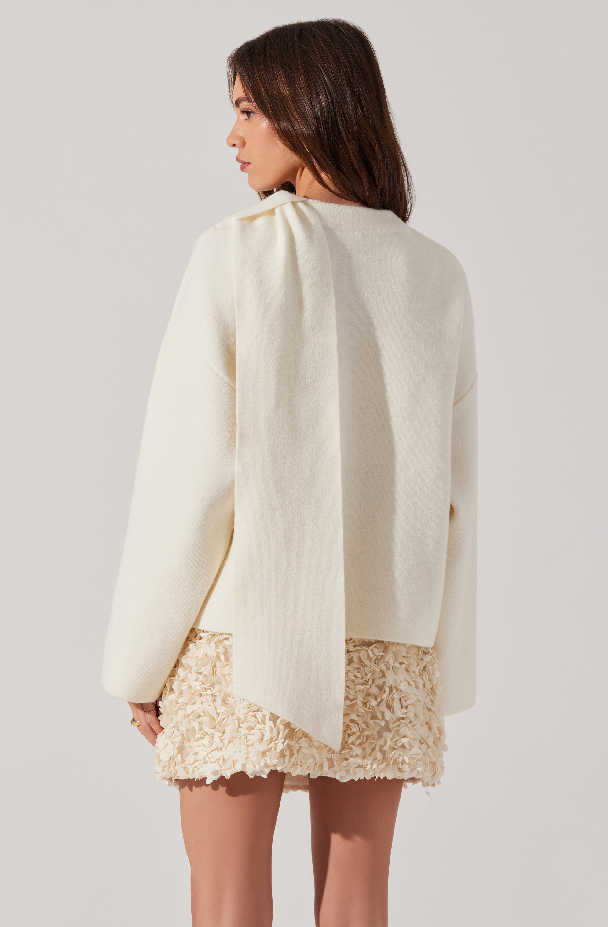 Saffira Women's Knitted Scarf Sweater - Soft Winter Wrap Shawl for Casual Outfits & Office Wear