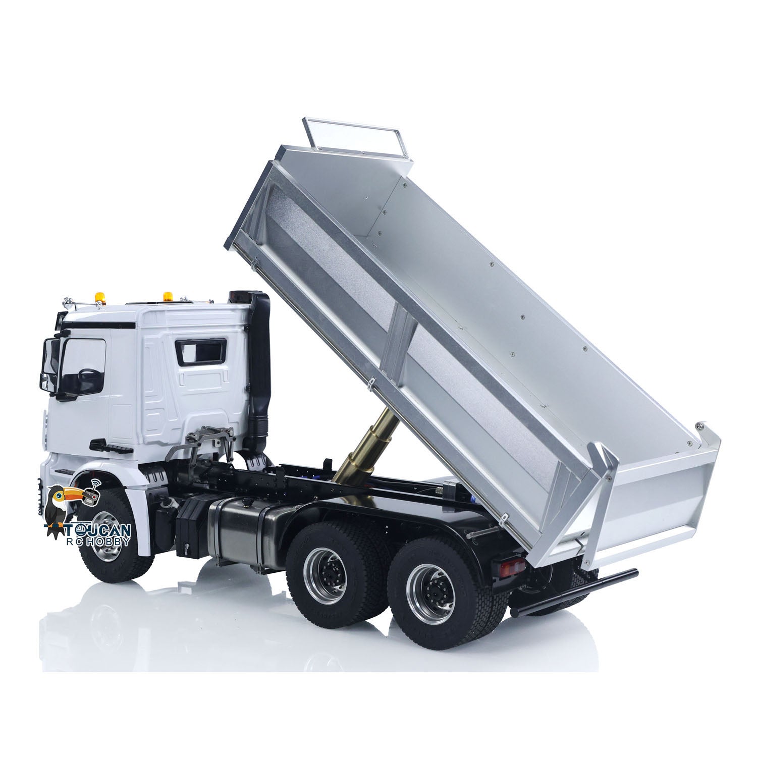 1/14 Scale RC Hydraulic Dumper Truck - 2 Speed Remote Control Tipper Car with Metal Chassis, Light & Sound Effects, No Lock Differential (3348 Model) - Perfect for Construction Site Play, Off-Road Racing and Collector's Display