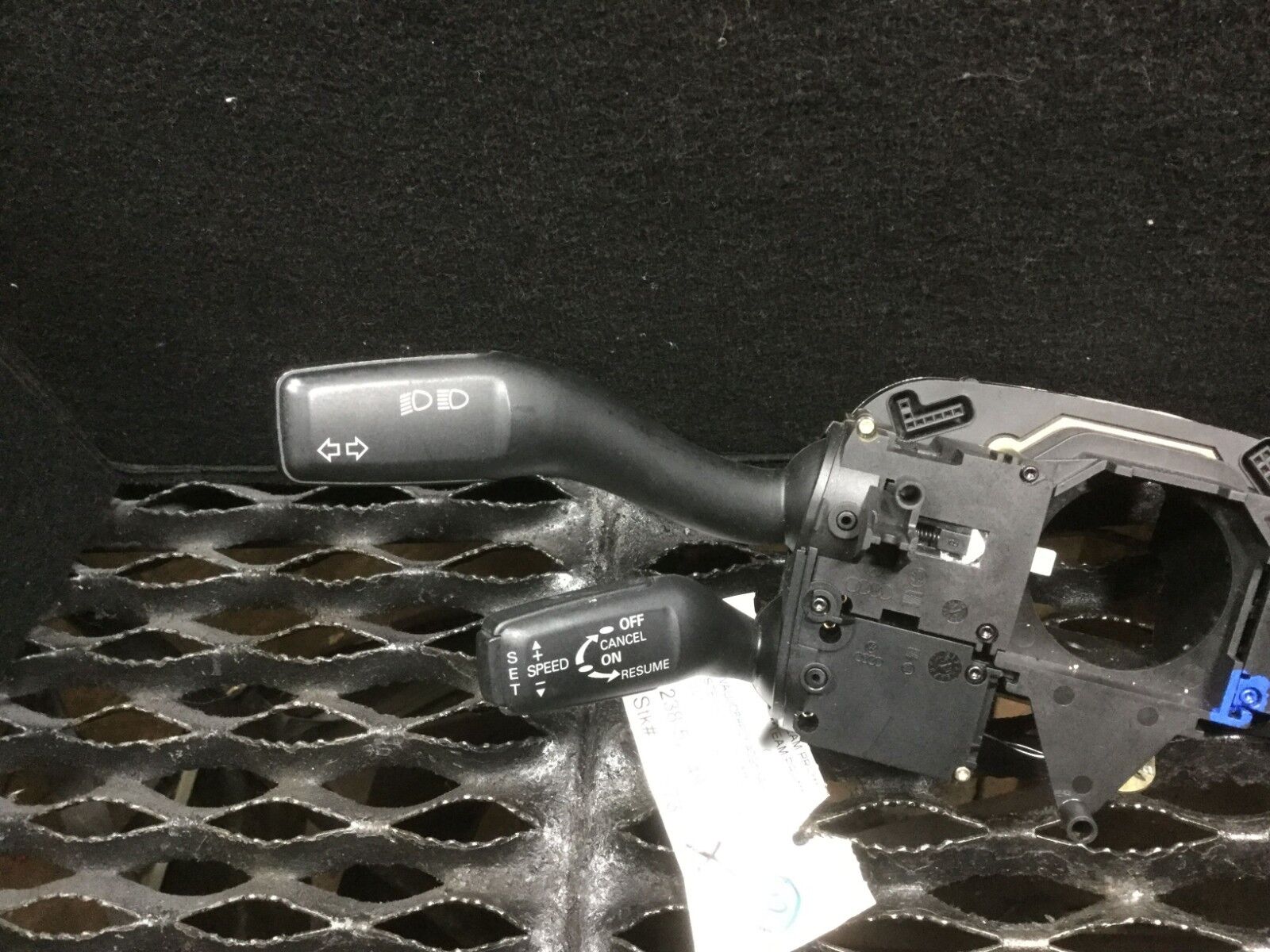 05-08 Audi A4 Steering Column Switch Turn Signal Wiper Switch OEM N42 55k - Compatible with 2005 2006 2007 2008 Audi A4 Models - Perfect for Turn Signal & Wiper Control Replacement