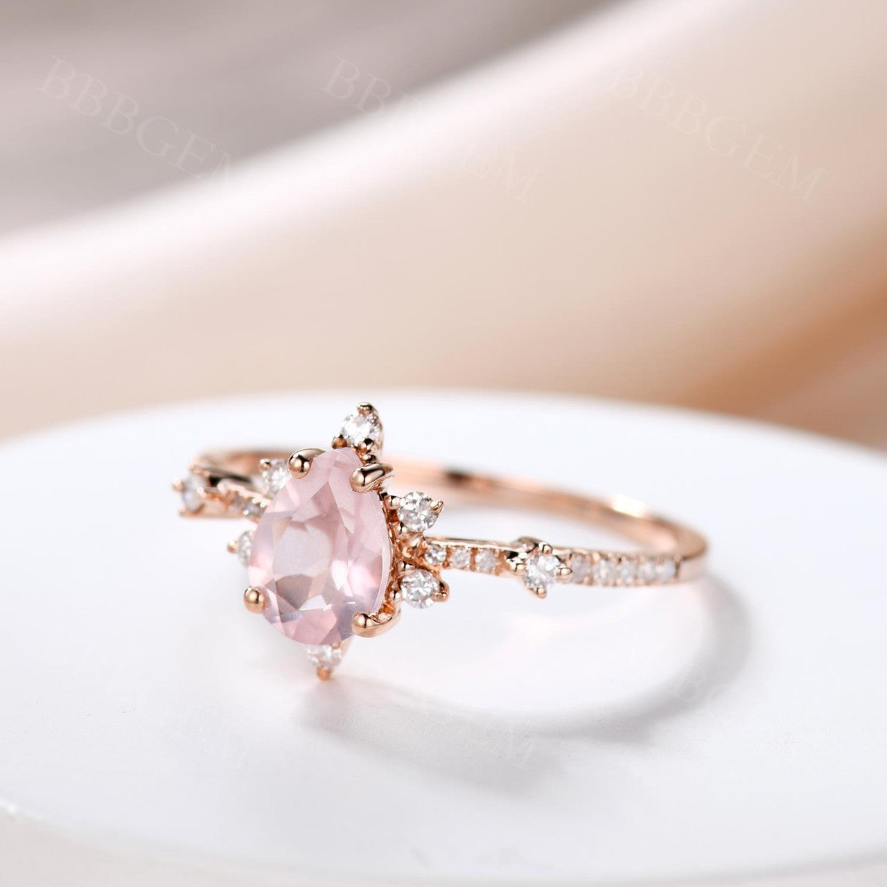 0.8 Carat Rose Quartz Engagement Ring with Diamond Band - Elegant Pear Shaped Wedding Ring for Women, Perfect for Proposals, Anniversaries & Romantic Gifts