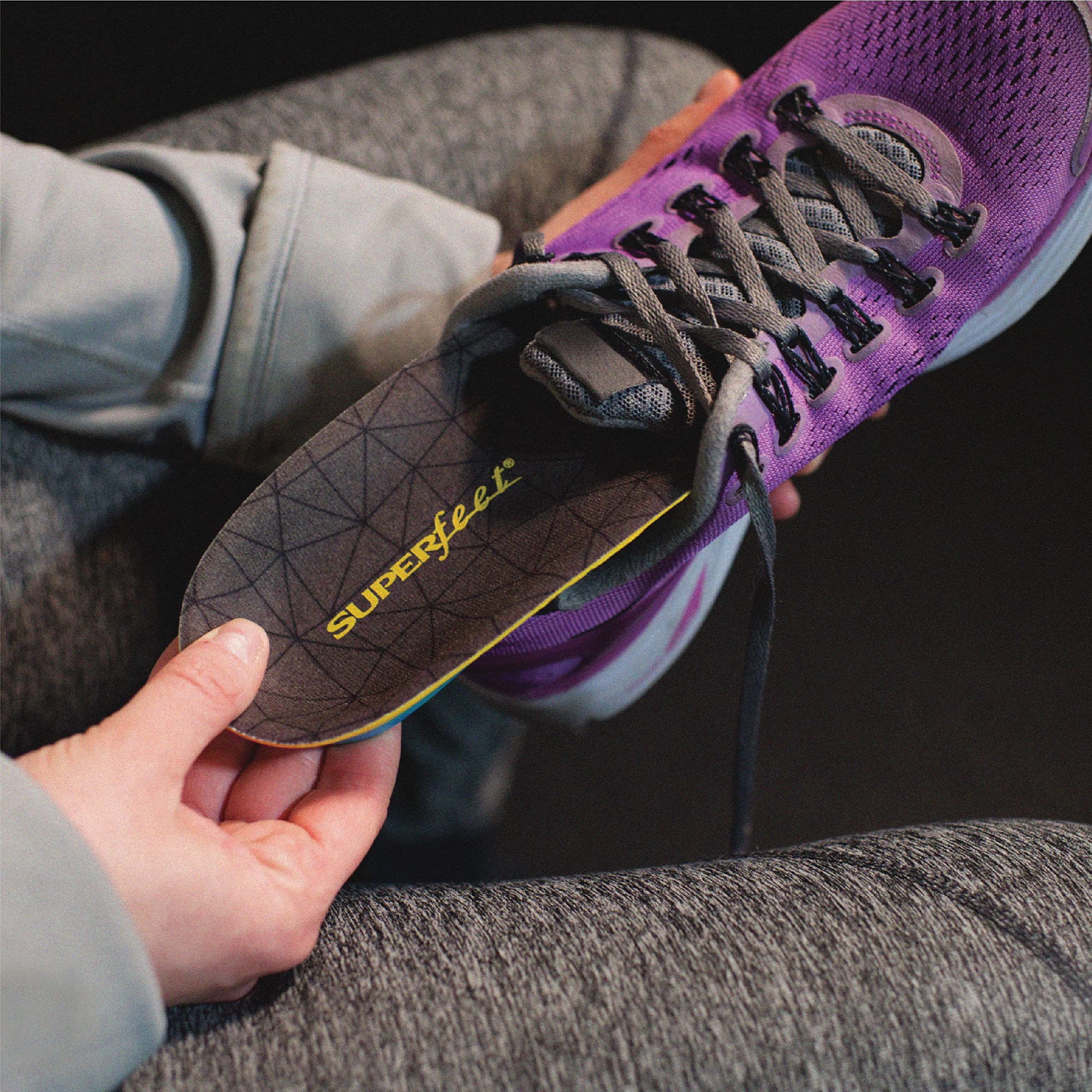 Superfeet FLEXTHIN Comfort Foam Insoles for Running, Walking & Workout Shoes - Arch Support for Men (2.5-5) & Women (4.5-6) - Ideal for Gym, Hiking & Everyday Comfort