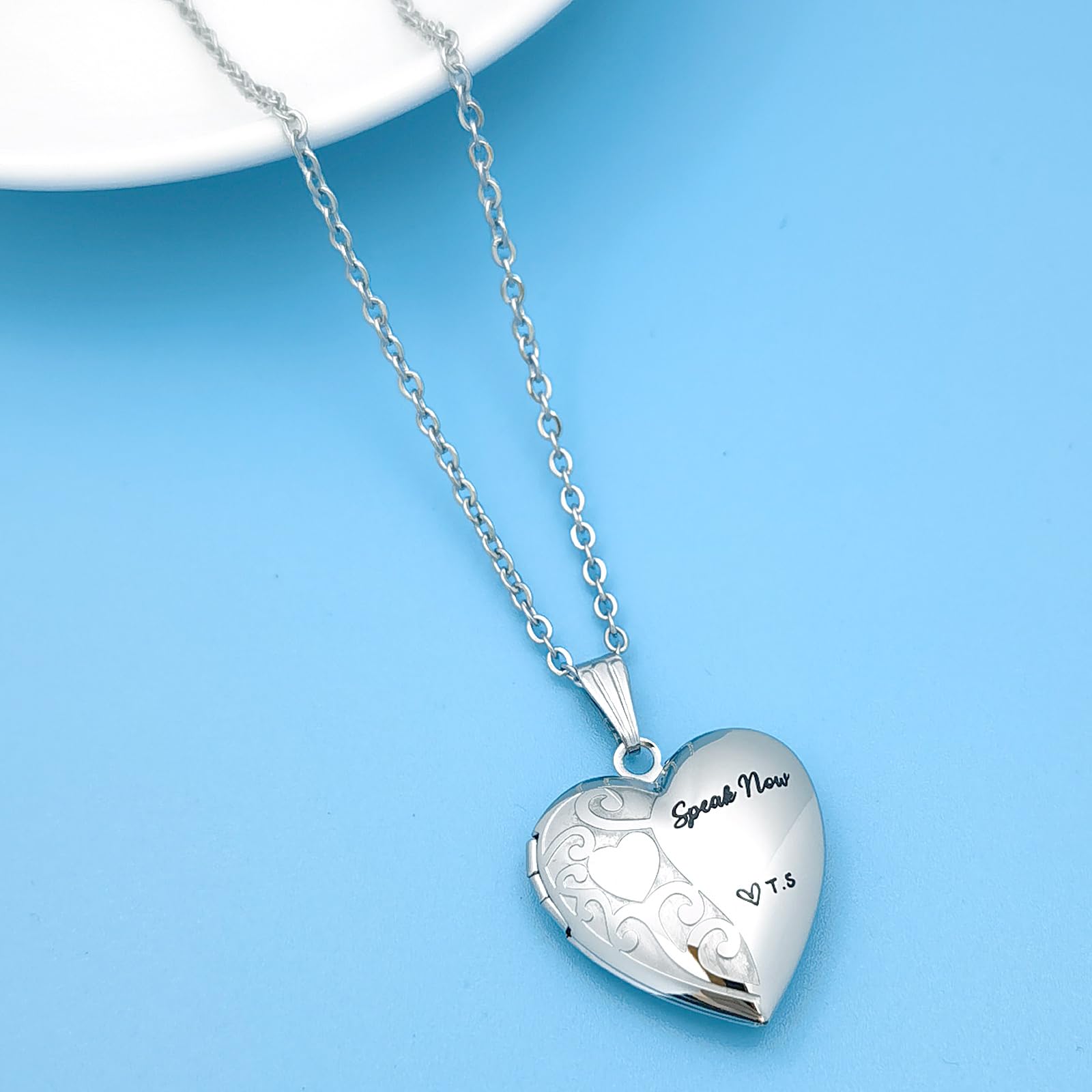 Heart Locket Necklace for Women - Personalized Photo Pendant Jewelry, Engravable Gift for Birthday, Anniversary & Valentine's Day | Perfect for Romantic Keepsakes & Everyday Wear
