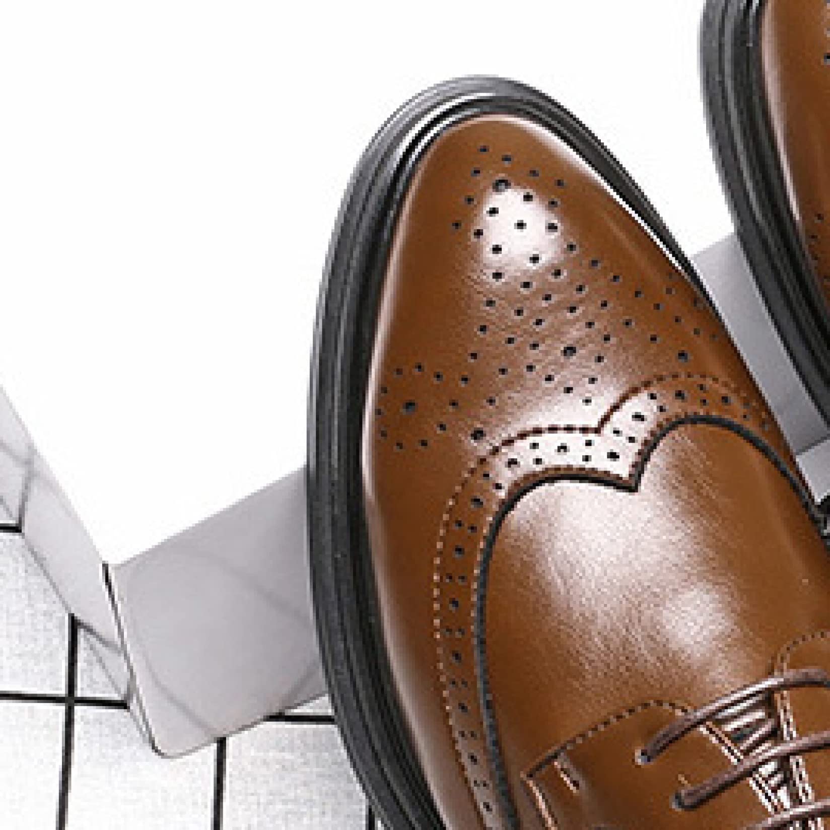 Stylish Men's Brogue Oxford Dress Shoes - Breathable Lace-Up Formal Business Shoes with Pointed Toe | Perfect for Office, Weddings & Special Occasions