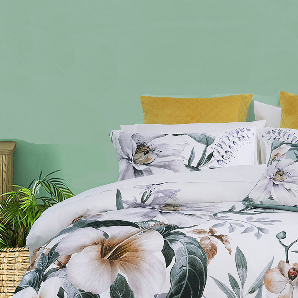 Chiquita White Quilt Cover Set for Double Bed - Soft Cotton Duvet Cover with Zipper Closure - Perfect for Master Bedroom, Guest Room & Hotel Use