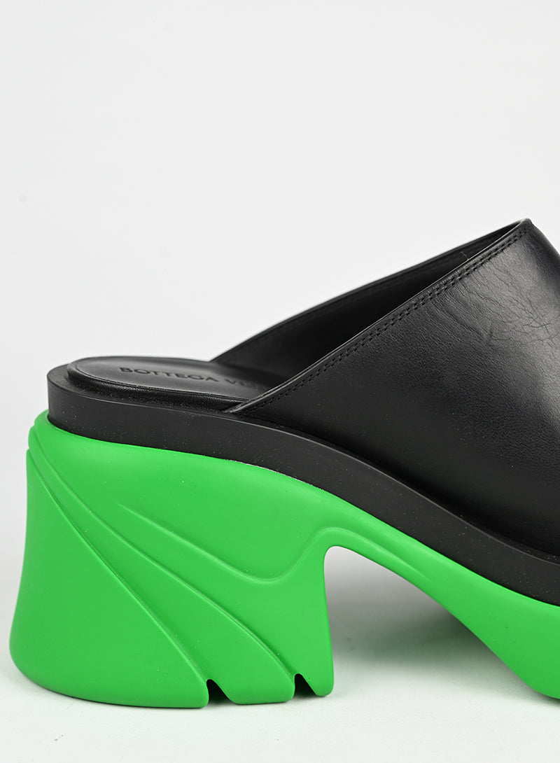 Bottega Veneta Black and Green Leather Mules Women's Size 39 - Perfect for Casual Outings and Office Wear