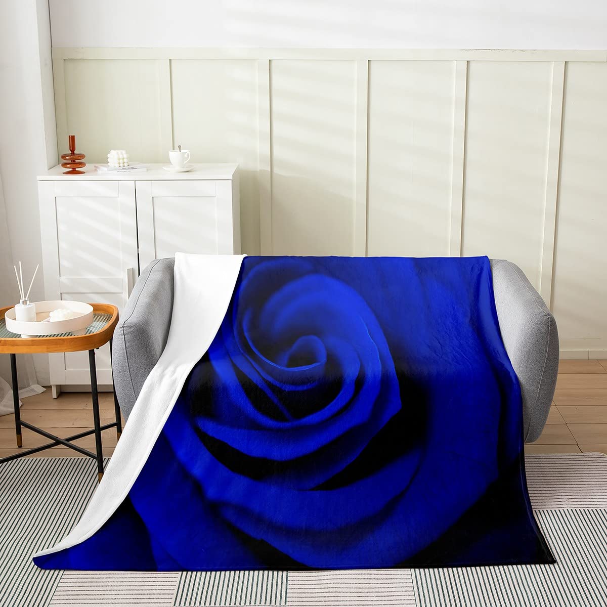 Erosebridal Blue Rose Fleece Throw Blanket - Queen Size Romantic Flannel Blanket for Women, Girls, Wife & Couples - Perfect for Valentine's Day Gifts, Bedroom Decor & Cozy Winter Nights