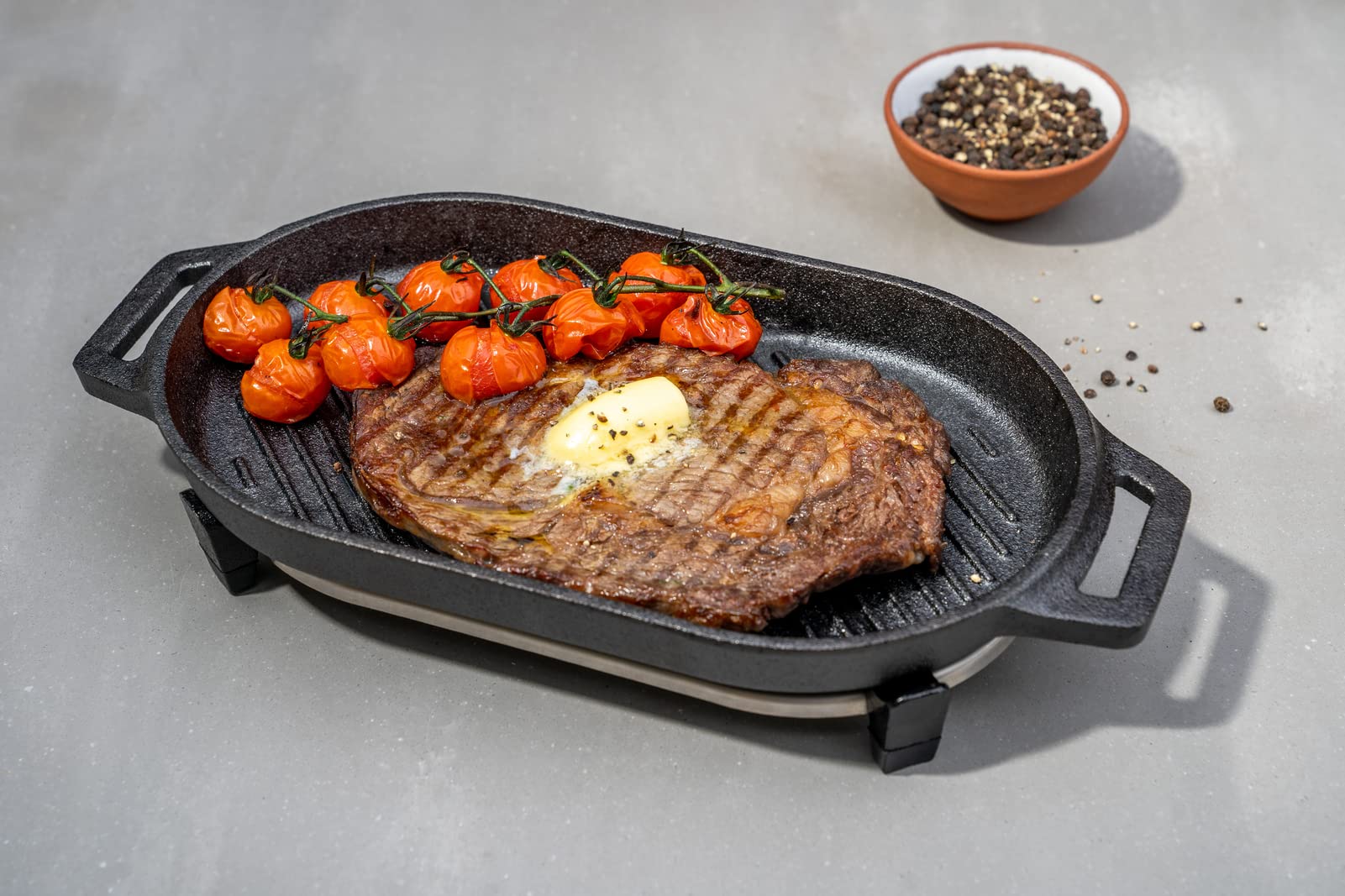 Ooni Cast Iron Grizzler Pan - 12