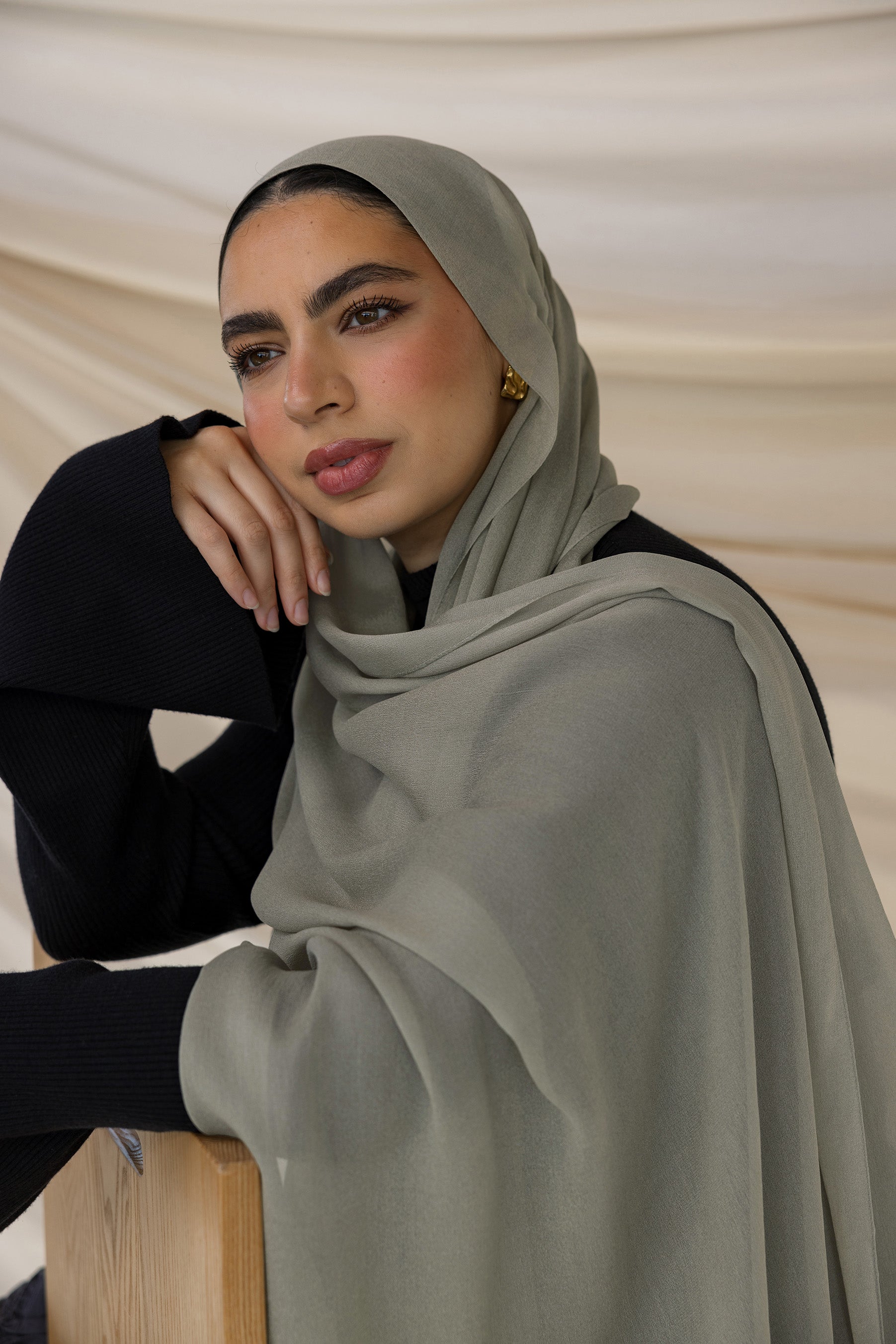 Cedar Mist Silk Chiffon Fabric - Soft Flowy Elegant Material for Dresses, Scarves & Evening Gowns - Perfect for Bridal Wear, Formal Attire & Special Occasions