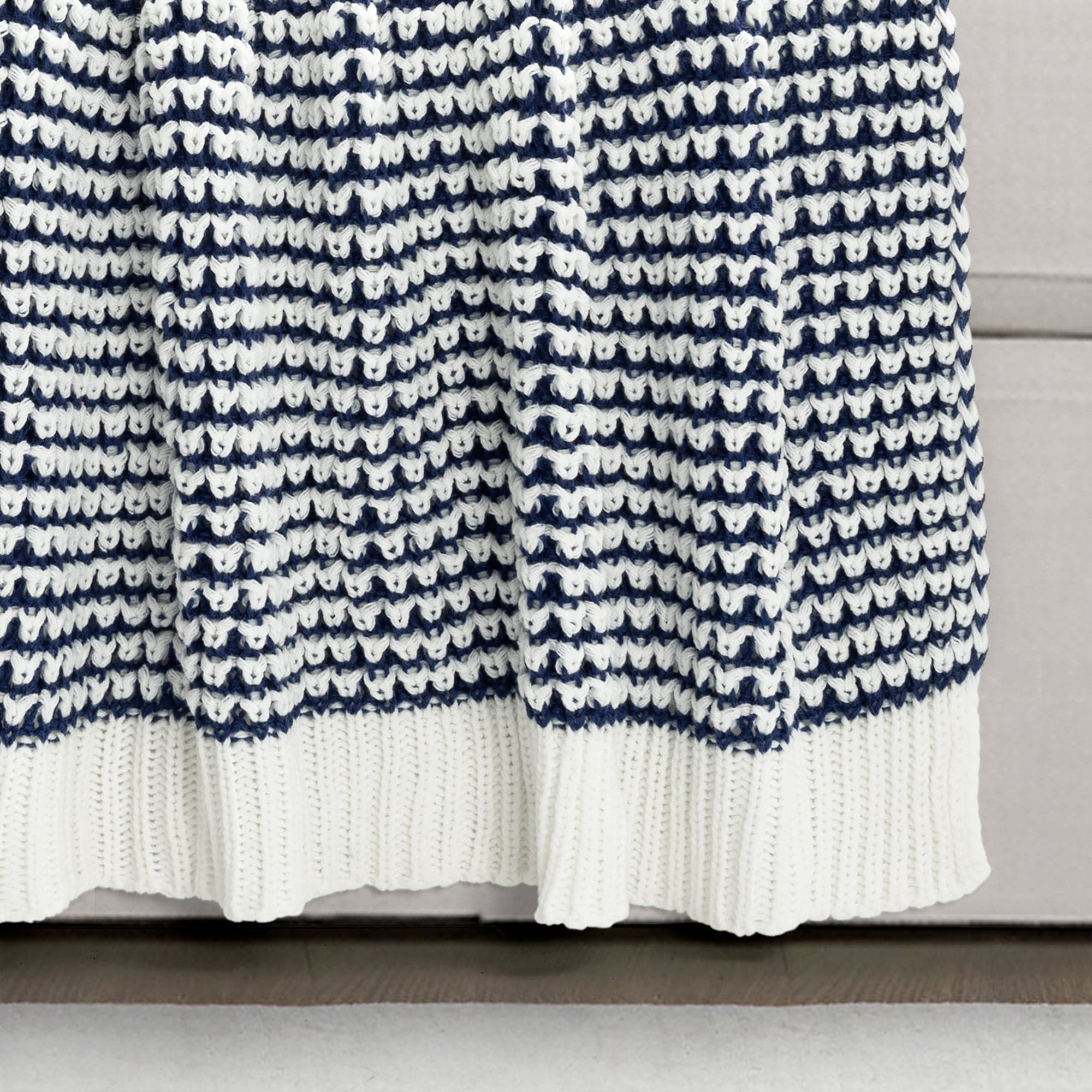 Cozy Soft Knitted Throw Blanket - Warm & Luxurious Chunky Knit Blanket for Couch, Bed, Sofa - Perfect for Winter, Home Decor & Gift