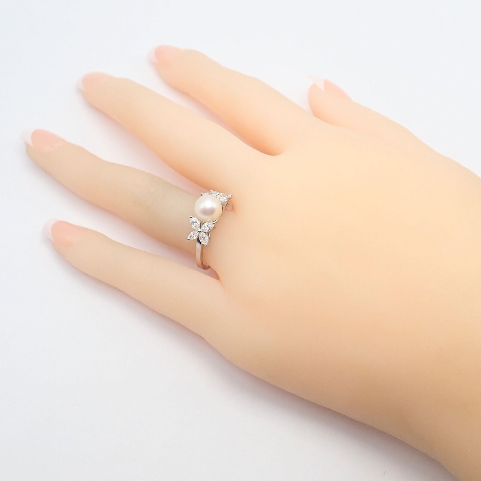 Authentic Tiffany & Co Victoria Platinum Diamond 7.5mm Pearl Band Ring for Women - Elegant Wedding, Engagement & Anniversary Jewelry Gift